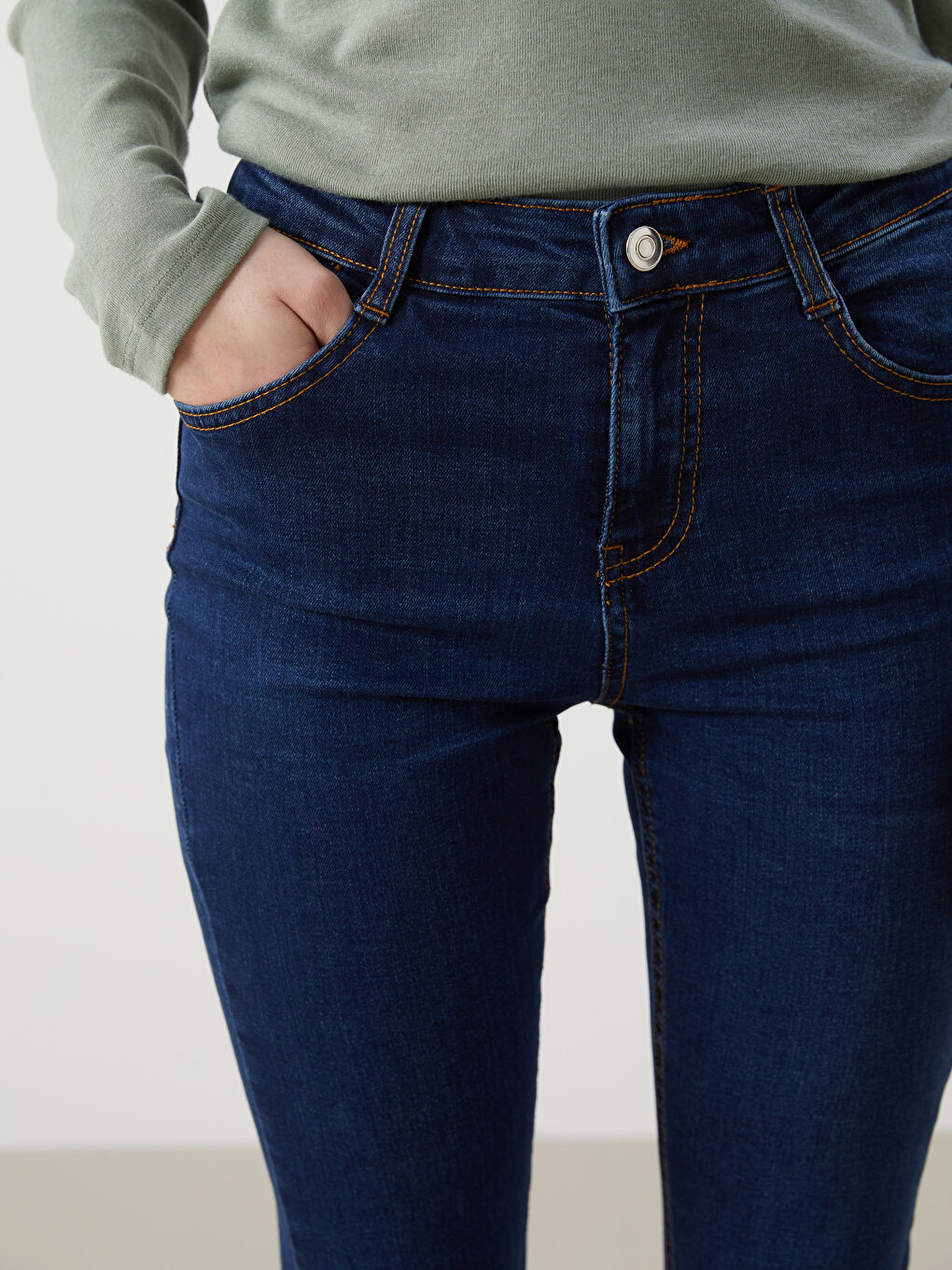 Straight Fit Women's Denim Trousers -S5JP40Z8-309