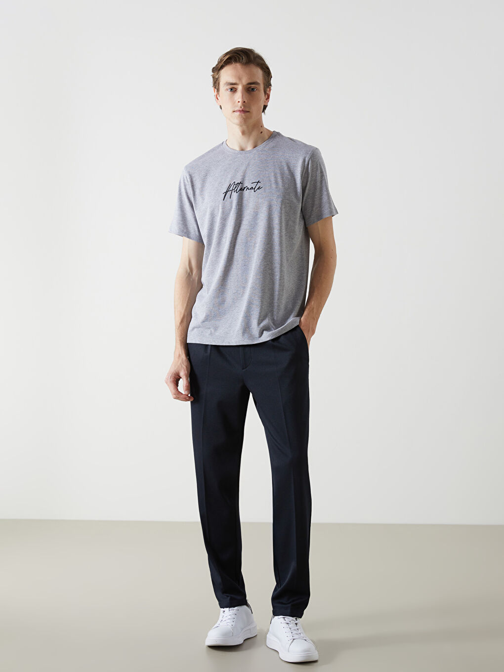 Gri Bisiklet Yaka Kısa Kollu Baskılı Penye Erkek Tişört-1