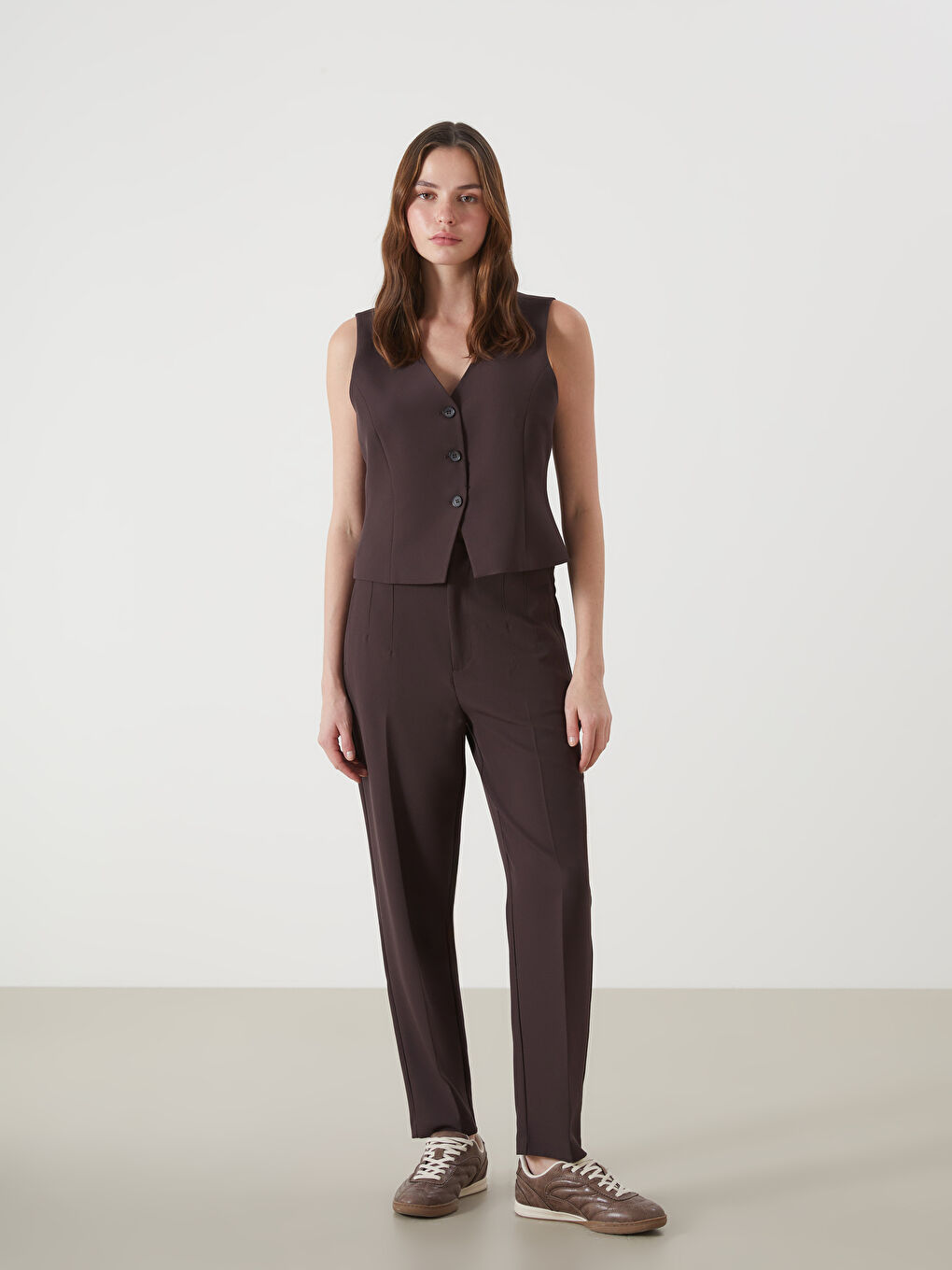 Kahverengi V Yaka Kadın Klasik Yelek-3