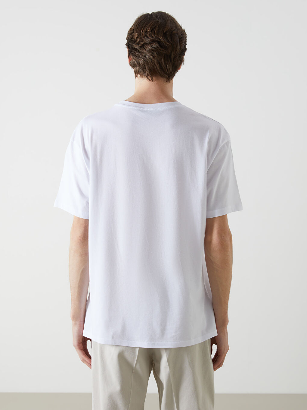 Beyaz Bisiklet Yaka Kısa Kollu Baskılı Penye Erkek Tişört-3