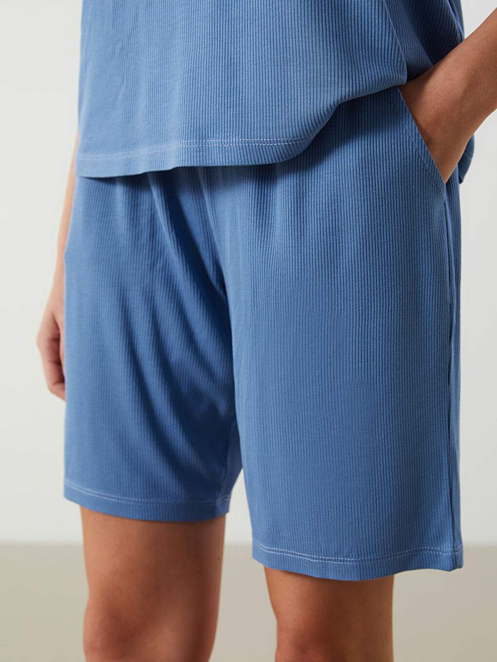 LCW DREAM V-Neck Textured Women's Short Pyjama Set -S5JR07Z8-H7T