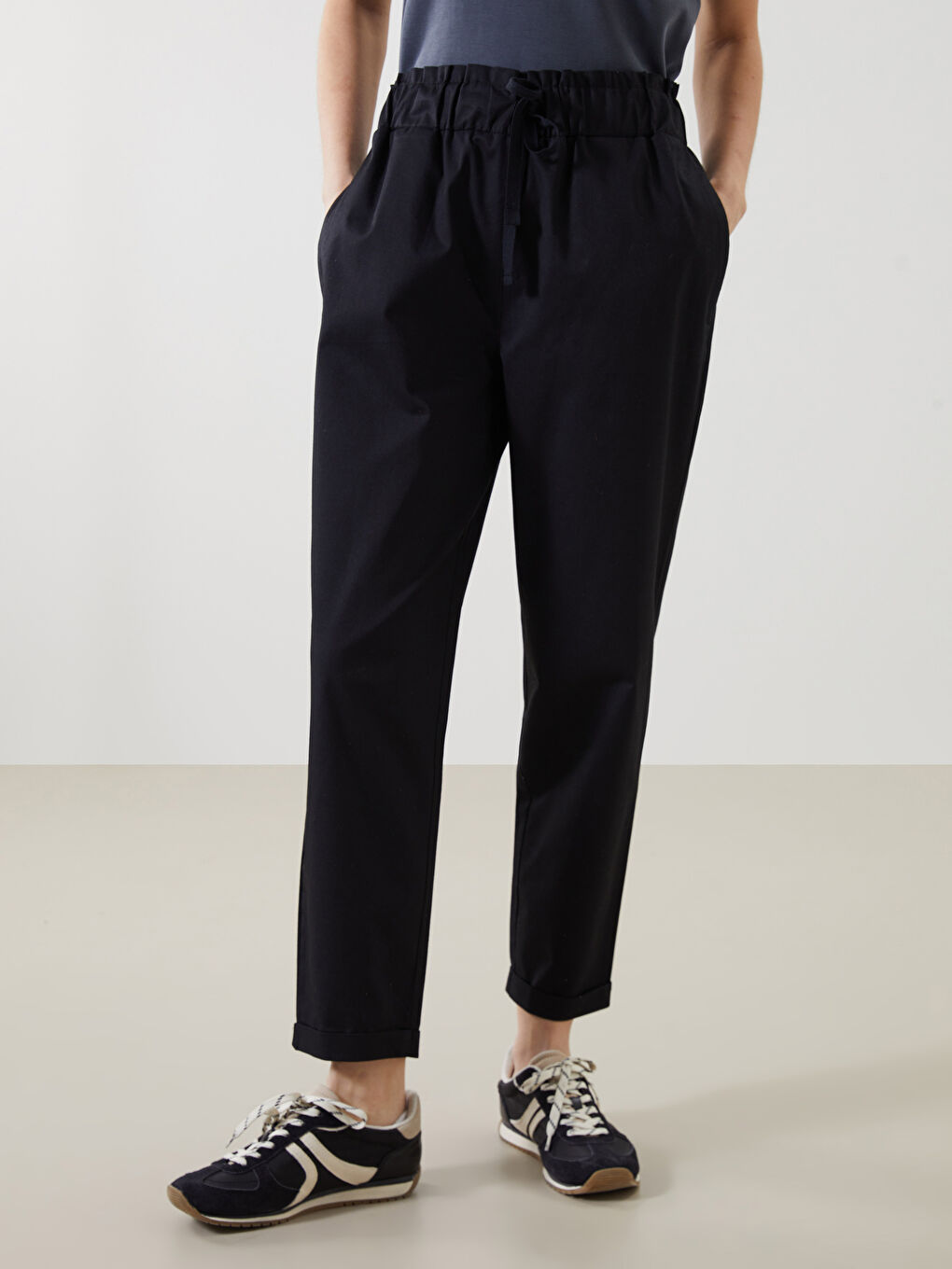 Siyah Beli Lastikli Kadın Pantolon-1