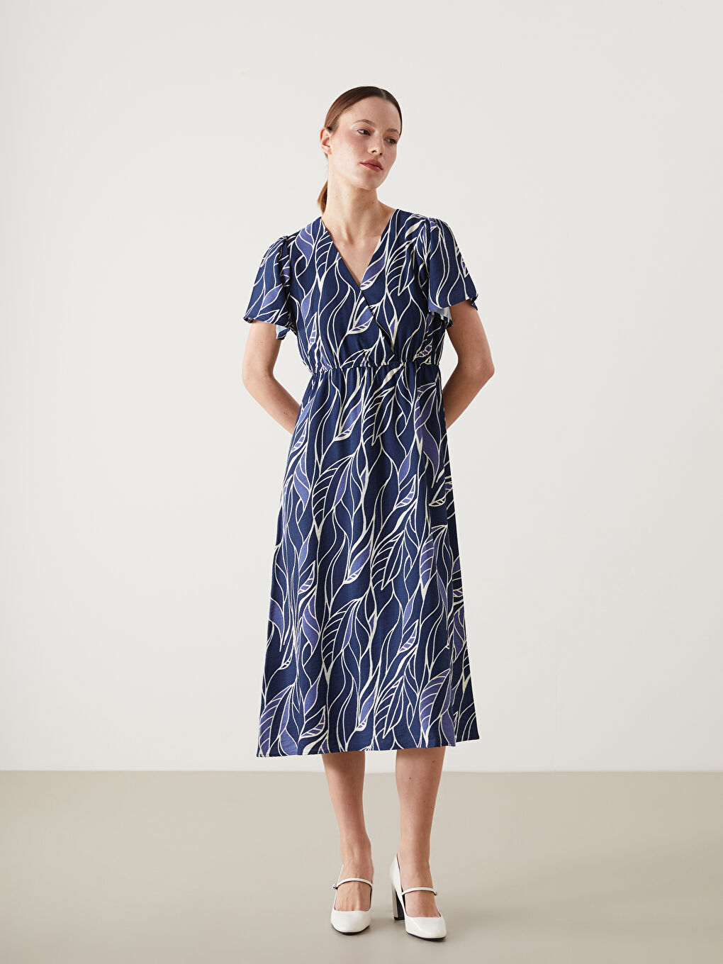 Lacivert Kruvaze Yaka Desenli Elbise-1