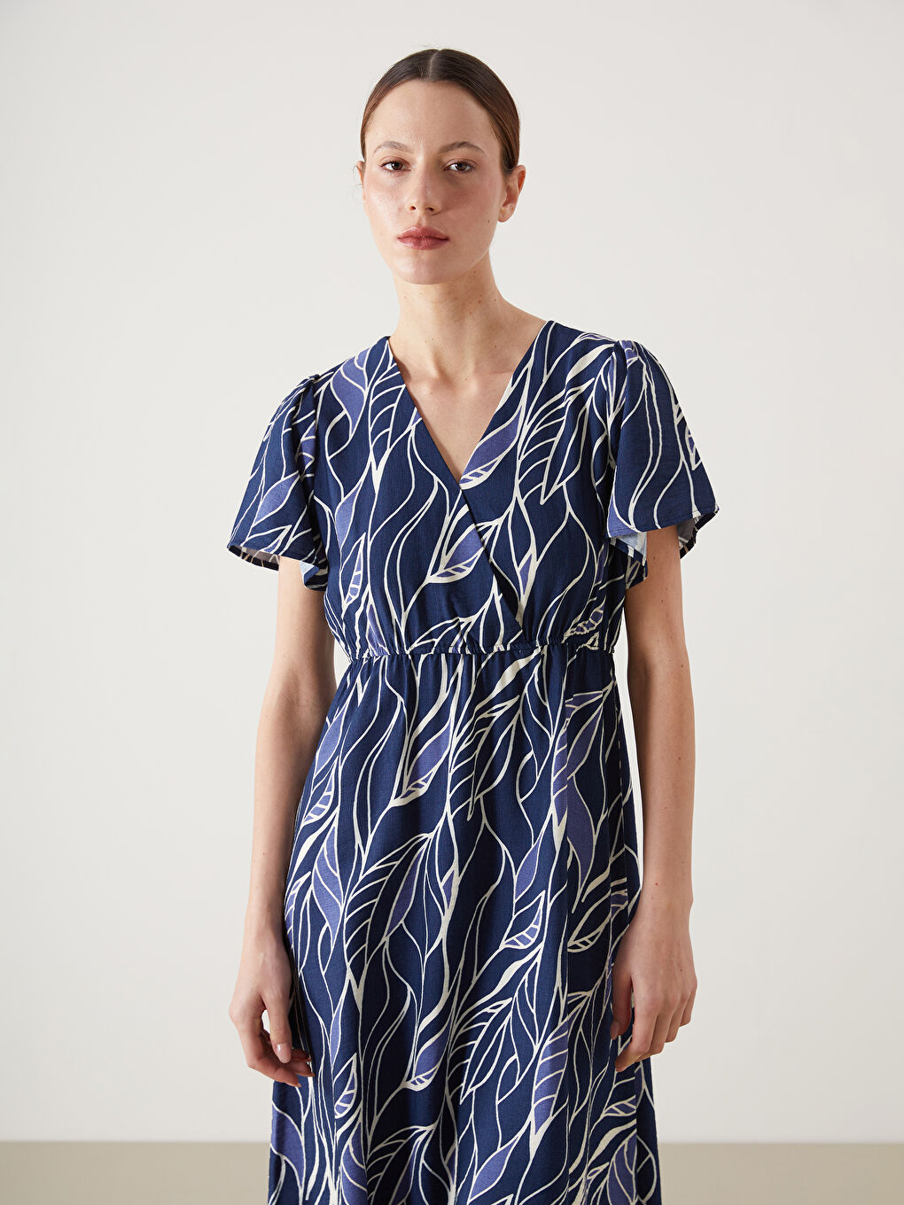 Lacivert Kruvaze Yaka Desenli Elbise-3