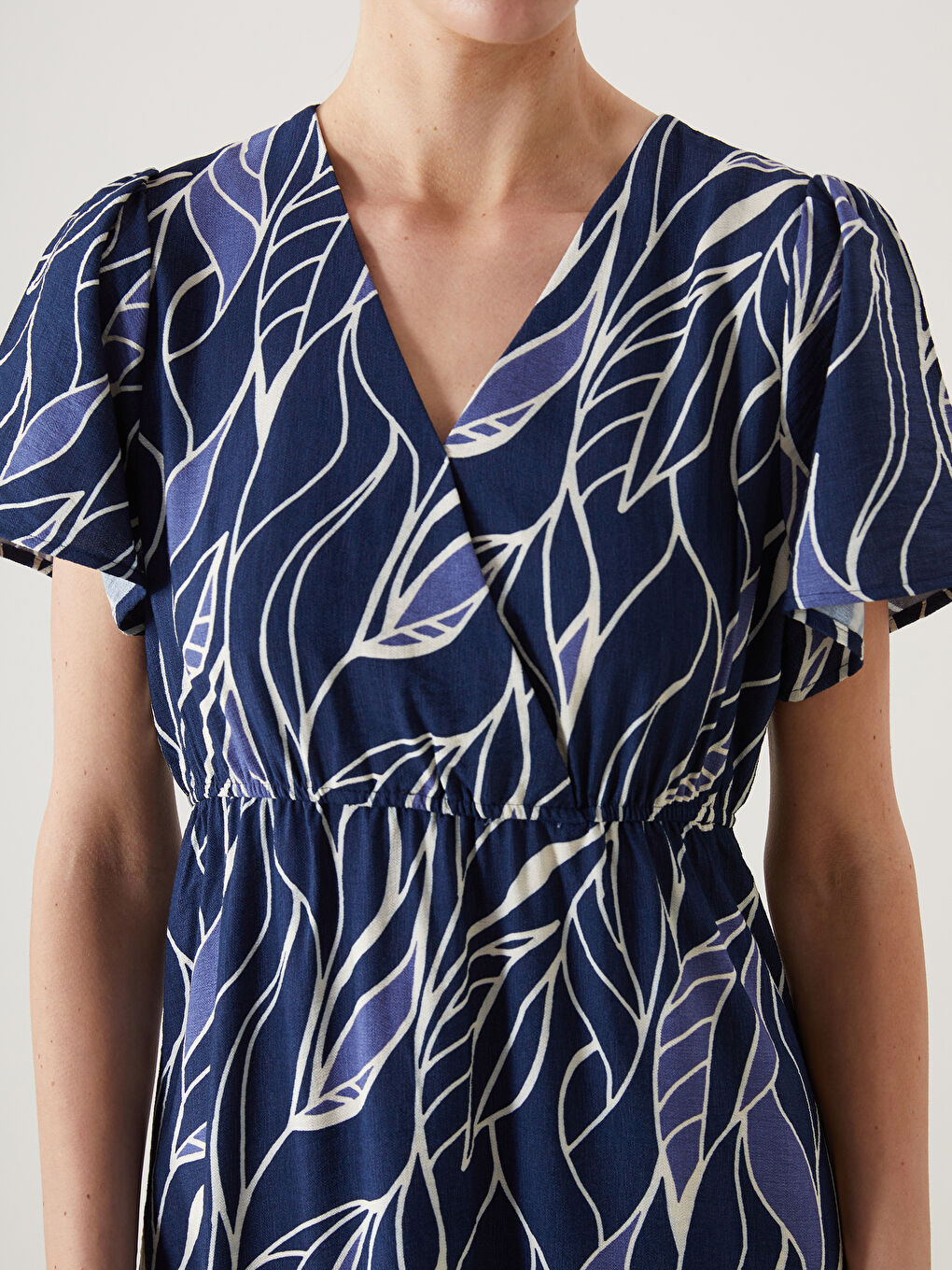 Lacivert Kruvaze Yaka Desenli Elbise-5