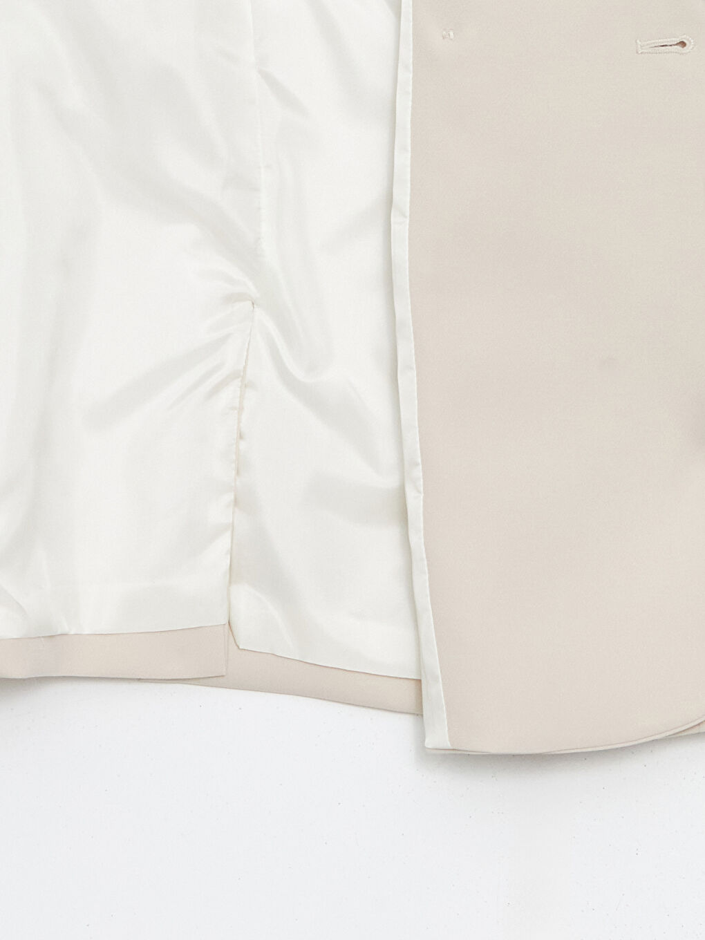 LCWAIKIKI Classic Ekru Beli Kemerli Krep Kadın Blazer Ceket - 5