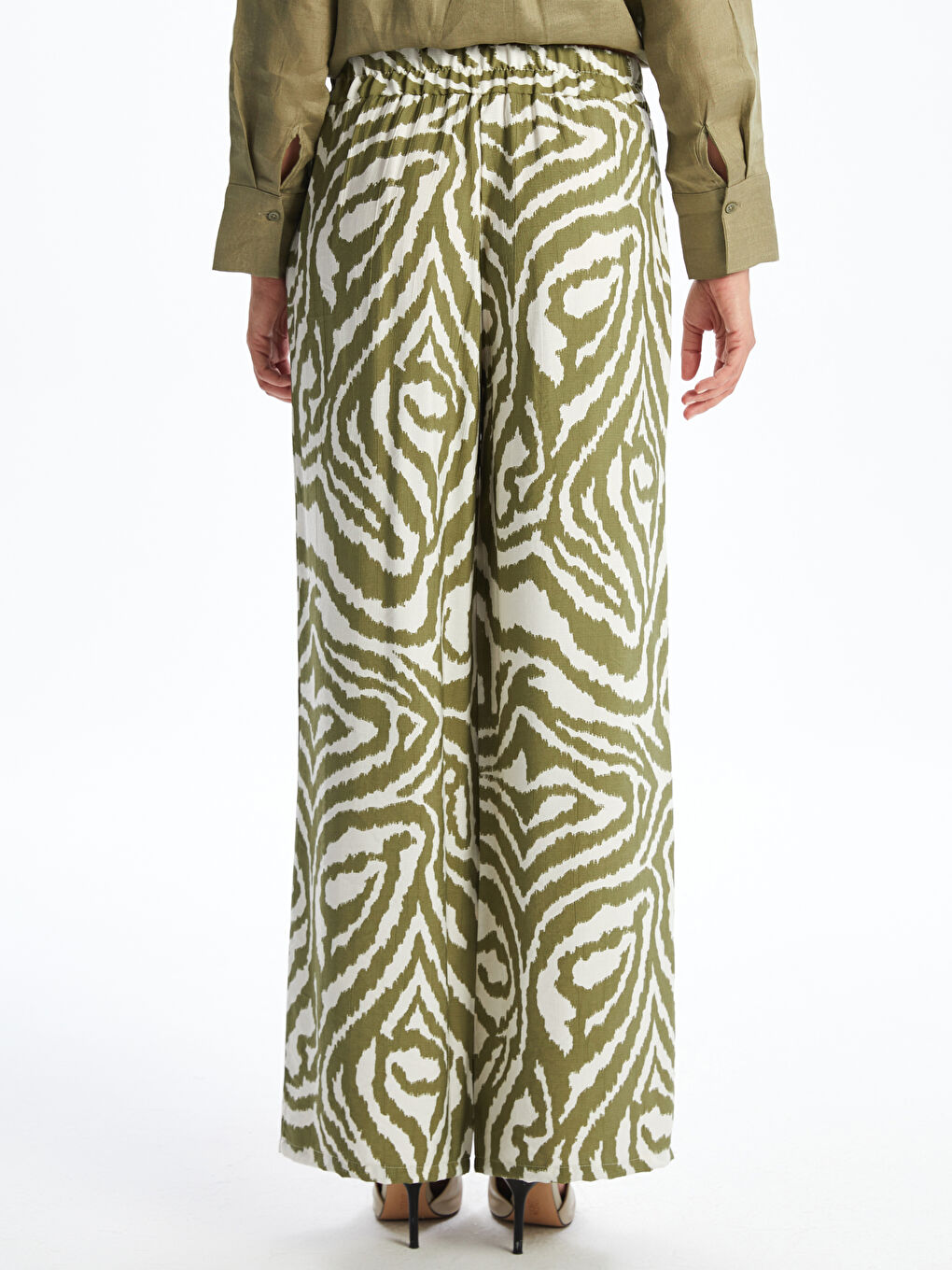 LCWAIKIKI Classic Elasticated Waist Patterned Women's Trousers -S5JU45Z8-LRR