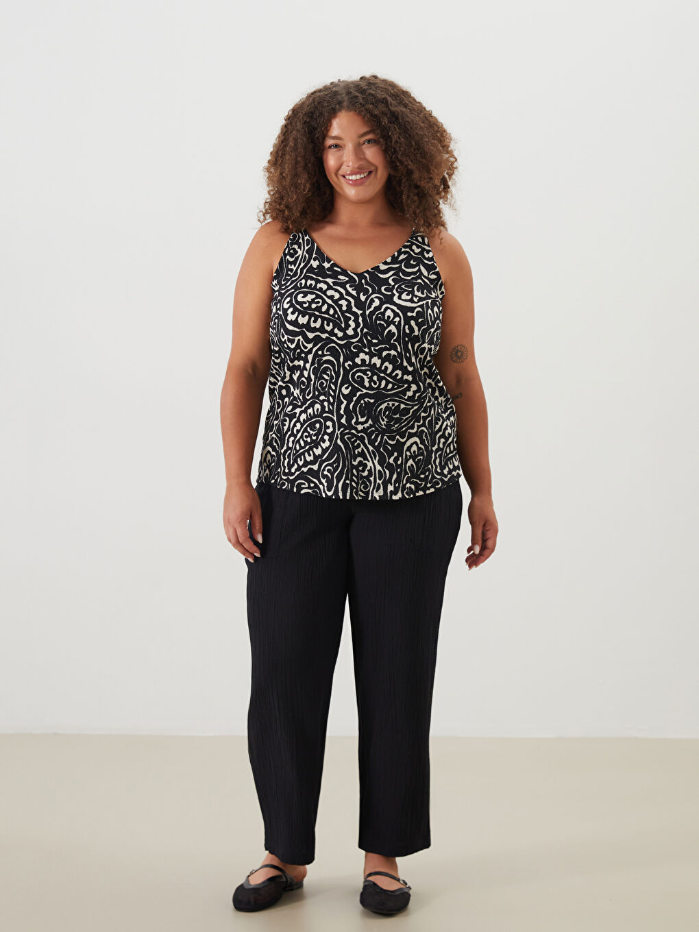 V-Neck Patterned Women's Blouse -S5JU46Z8-LQJ