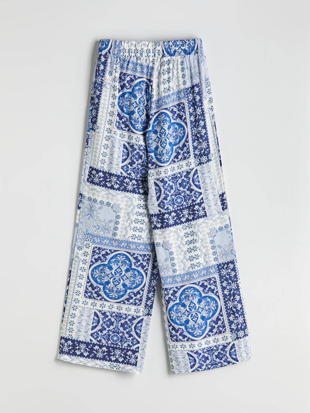 LC Waikiki Pantalone sa elastičnim strukom -S5JU55Z8-LQQ