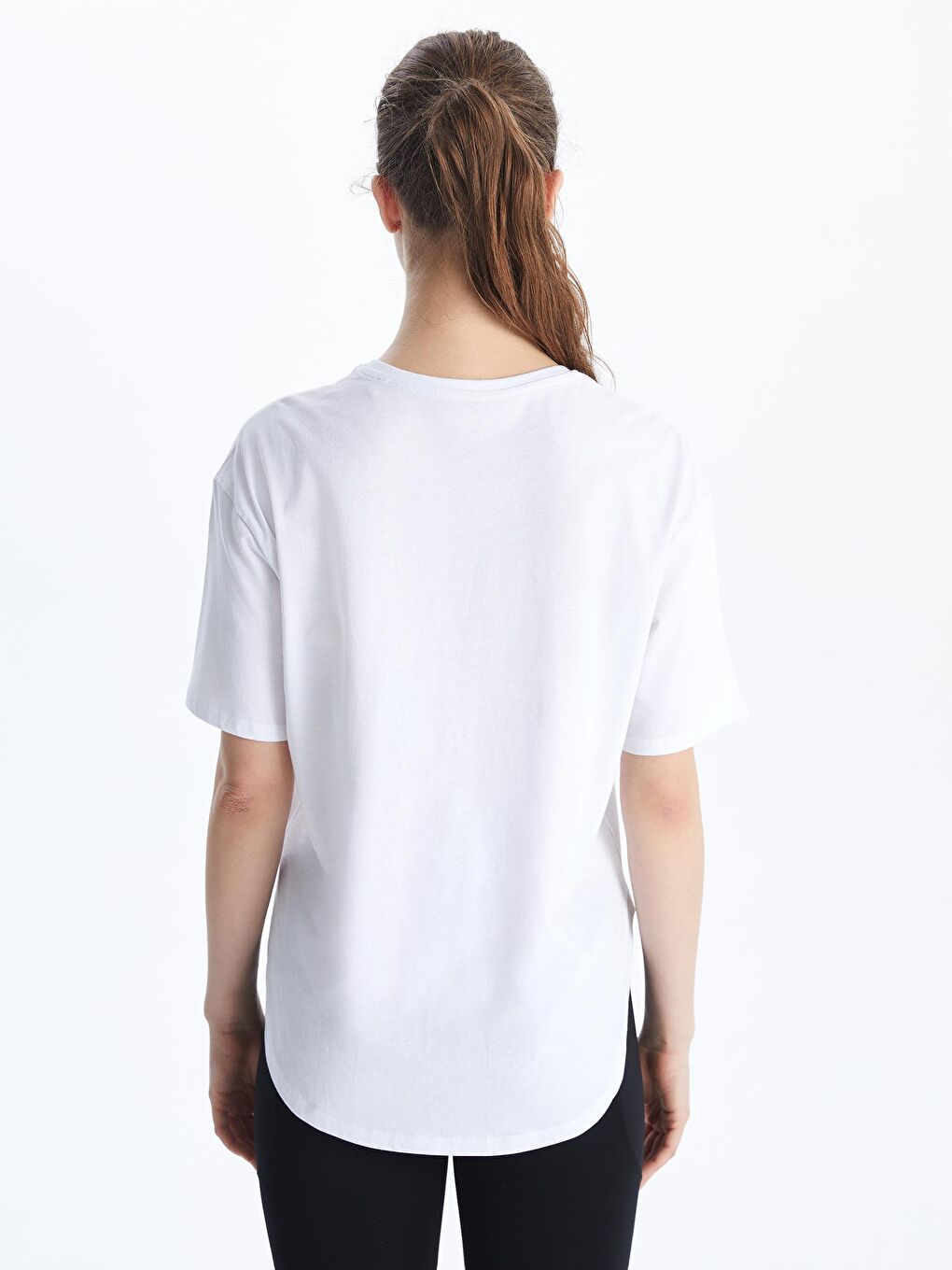 ქალის პრინტიანი სპორტული მაისური მრგვალი ყელით-3