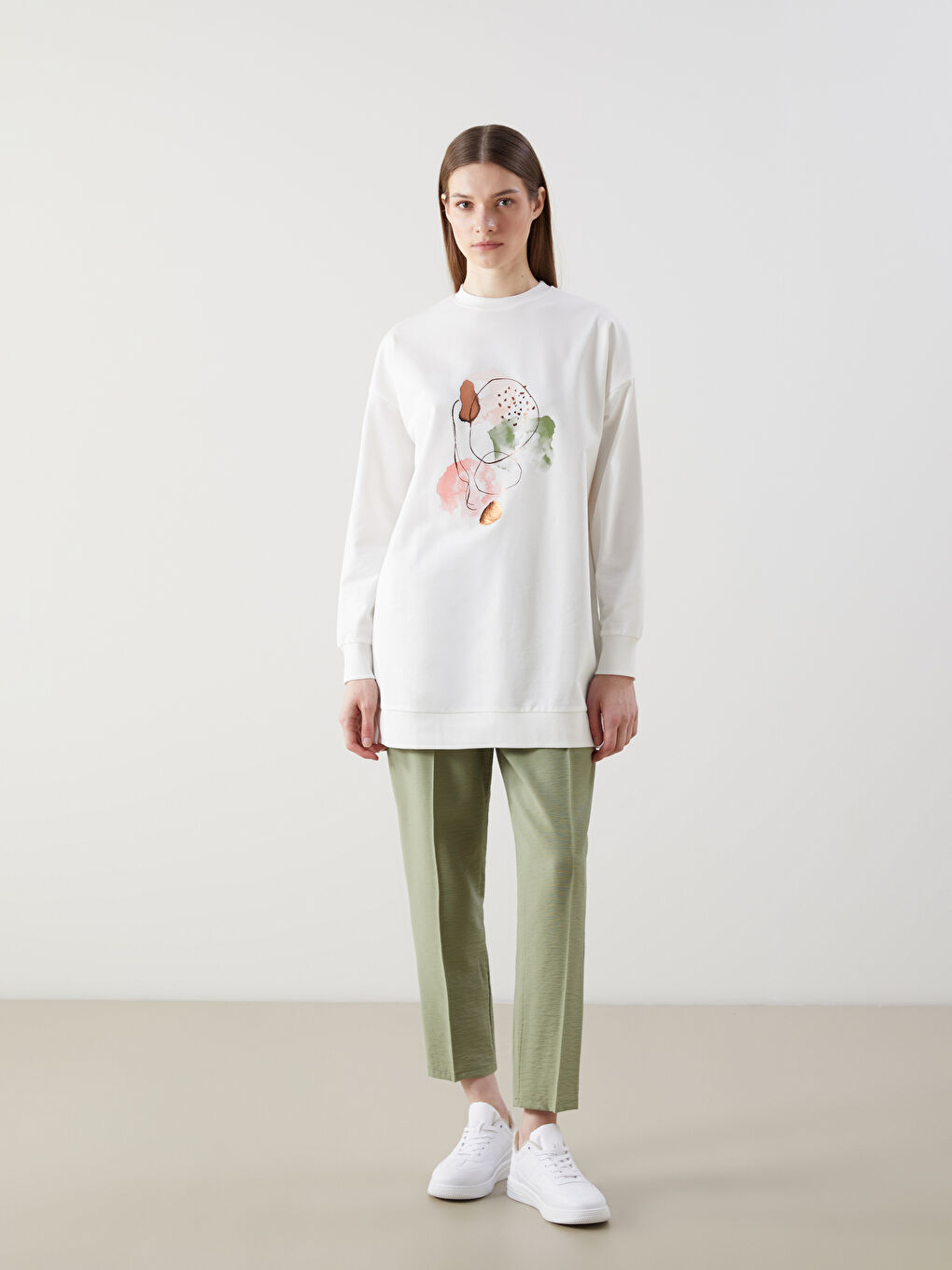 LCW Modest Ekru Bisiklet Yaka Baskılı Oversize Kadın Sweatshirt Tunik - 1