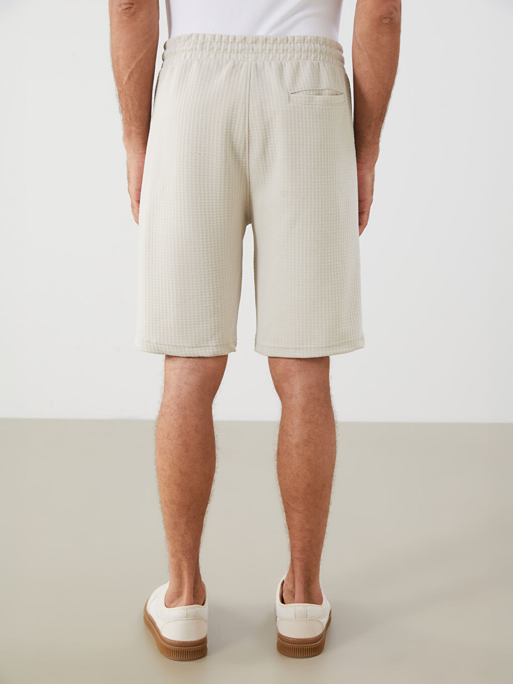 Bej Standart Kalıp Erkek Şort-3