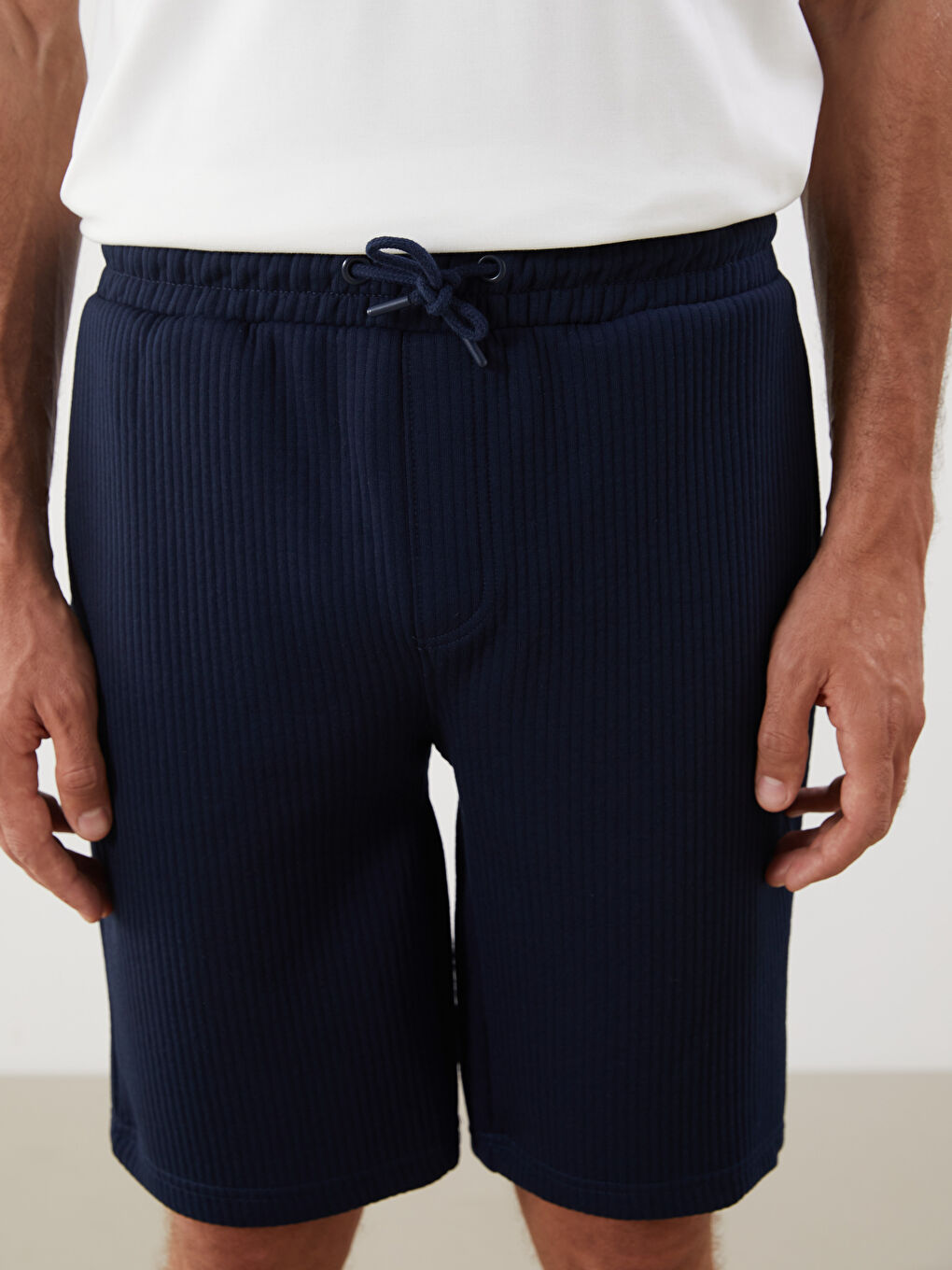LCWAIKIKI Classic Standard Fit Men's Shorts -S5JY05Z8-DWP