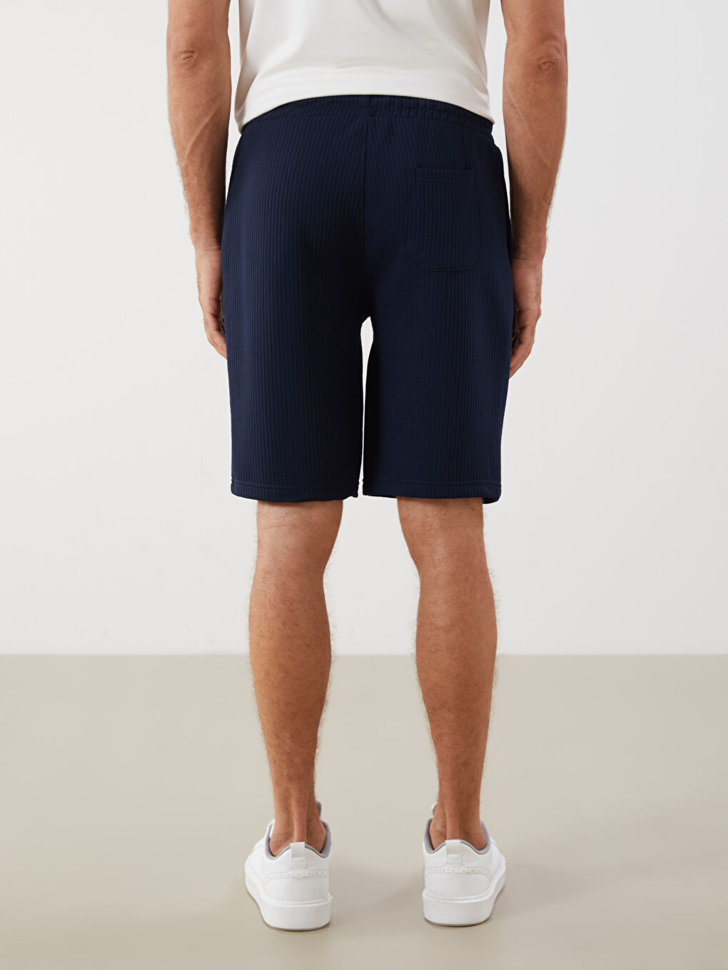 LCWAIKIKI Classic Standard Fit Men's Shorts -S5JY05Z8-DWP