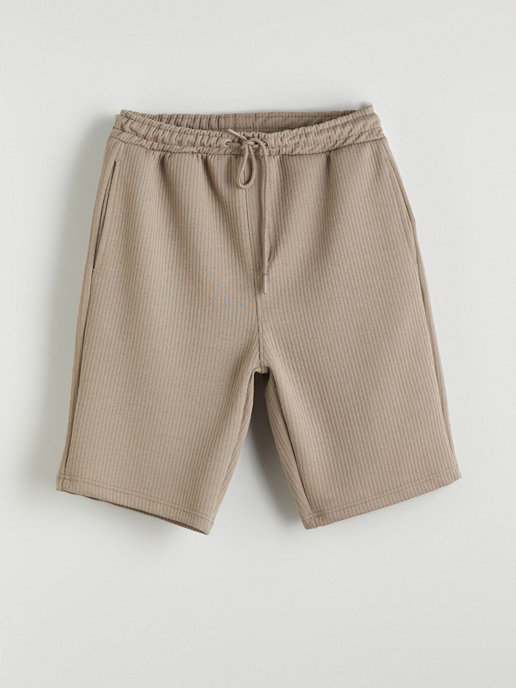LCWAIKIKI Classic Standard Fit Men's Shorts -S5JY05Z8-Z3L