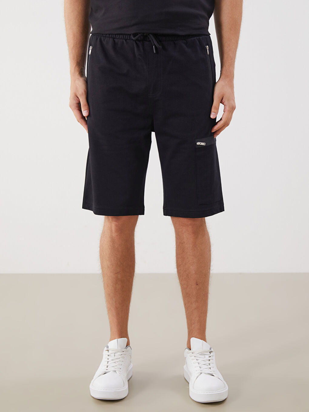 LCWAIKIKI Classic Standard Fit Men's Shorts -S5K042Z8-CVL