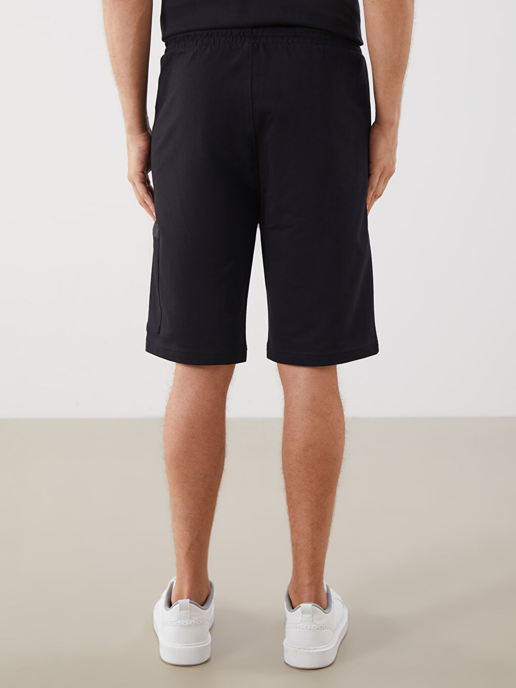 LCWAIKIKI Classic Standard Fit Men's Shorts -S5K042Z8-CVL