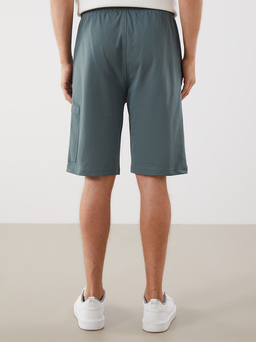 LCWAIKIKI Classic Standard Fit Men's Shorts -S5K042Z8-Z5M