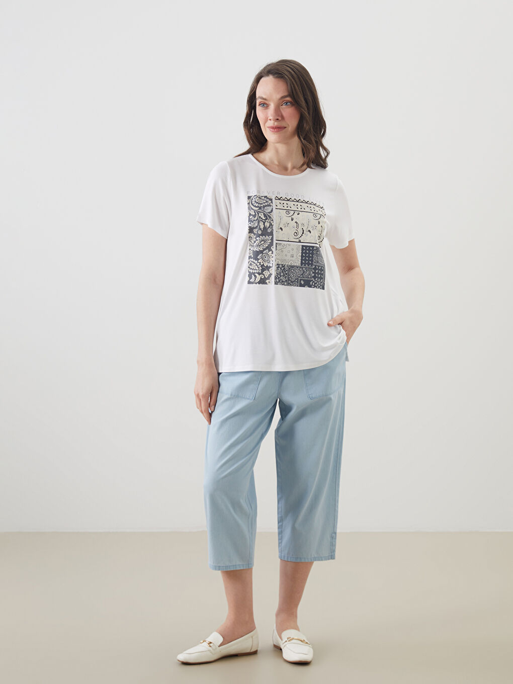 LC Waikiki Elasticated Waist Women's Denim Capri -S5K046Z8-315