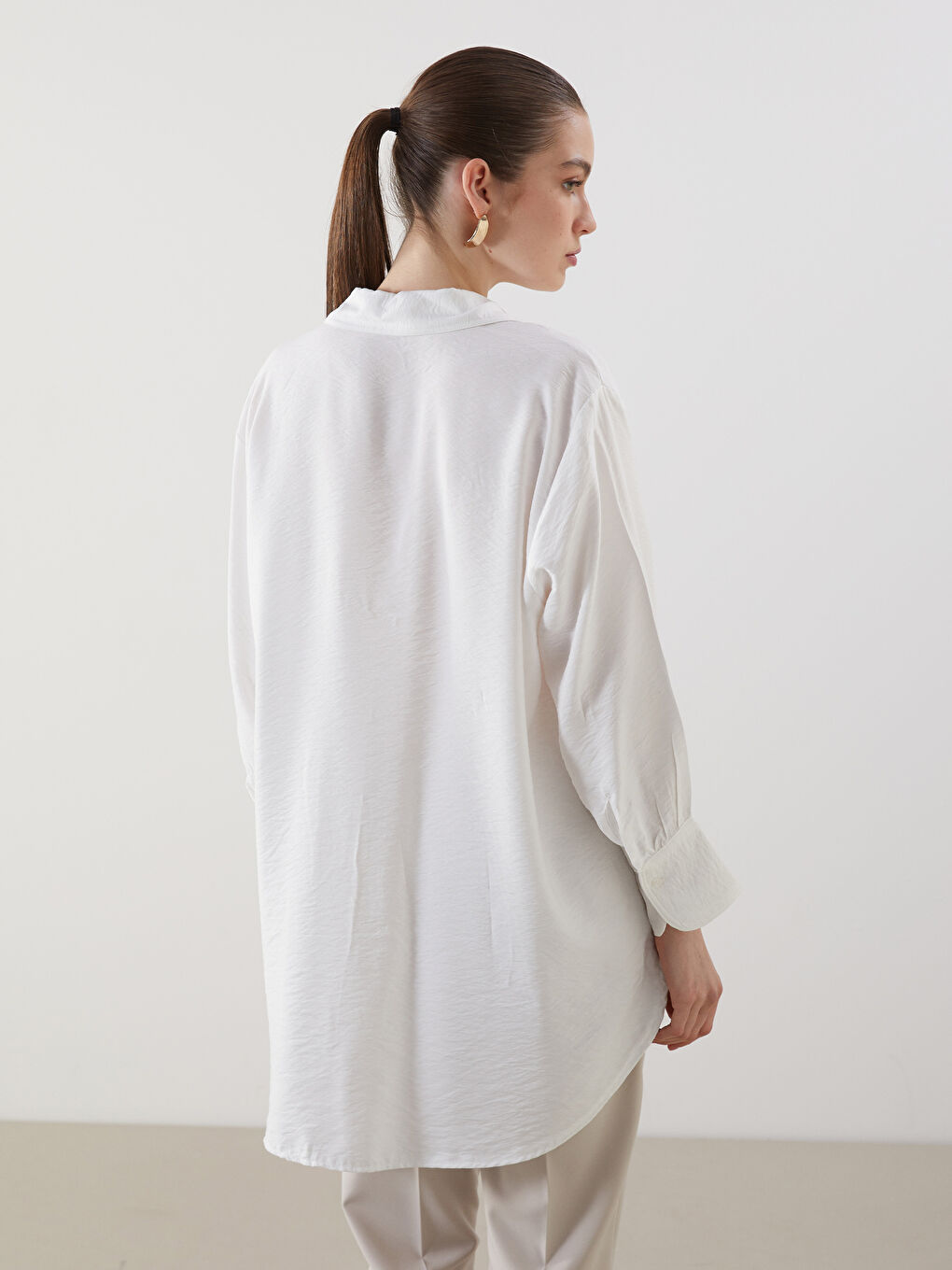 LCWAIKIKI Classic Ekru Oversize Kadın Gömlek Tunik - 6