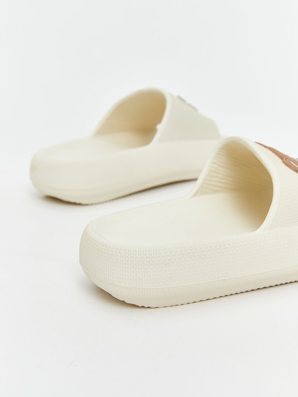 سليبر للبنات مطبوع بدب-4