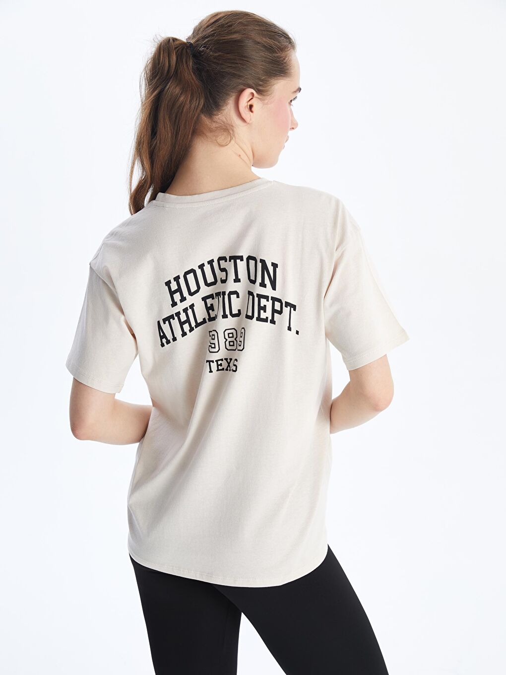 Әйелдерге арналған принтті спорттық футболка