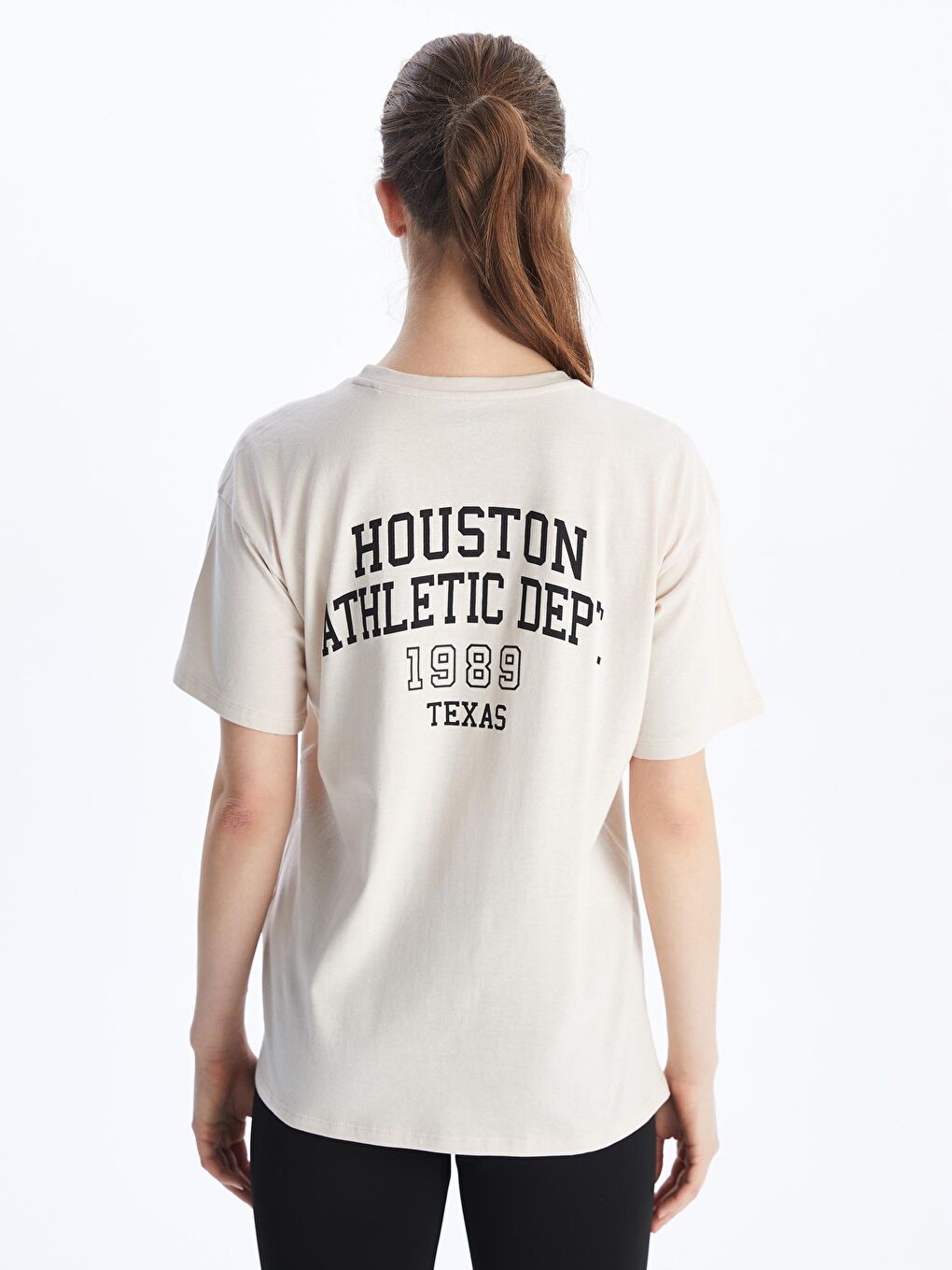 Әйелдерге арналған принтті спорттық футболка-3