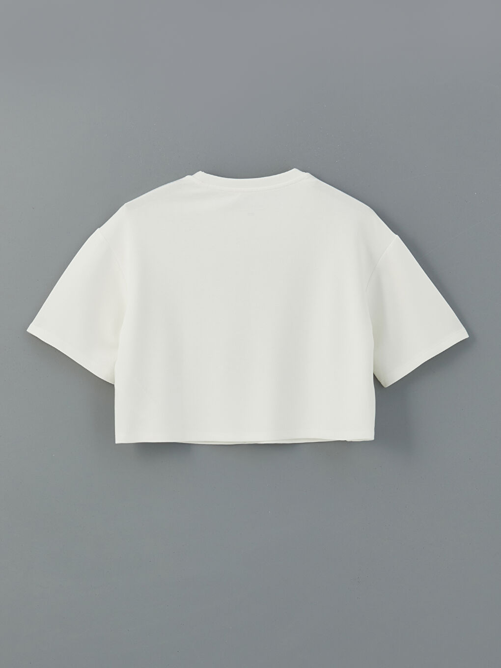 Beyaz Bisiklet Yaka Crop Kadın Spor Tişört-5