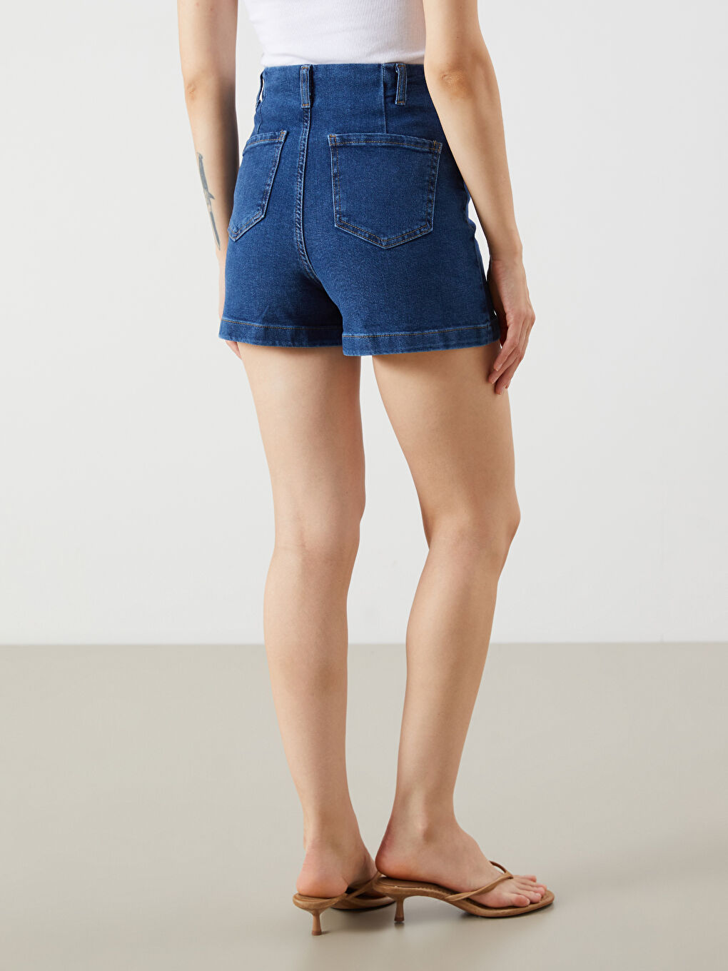 İndigo Dar Fit Kadın Jean Şort-3