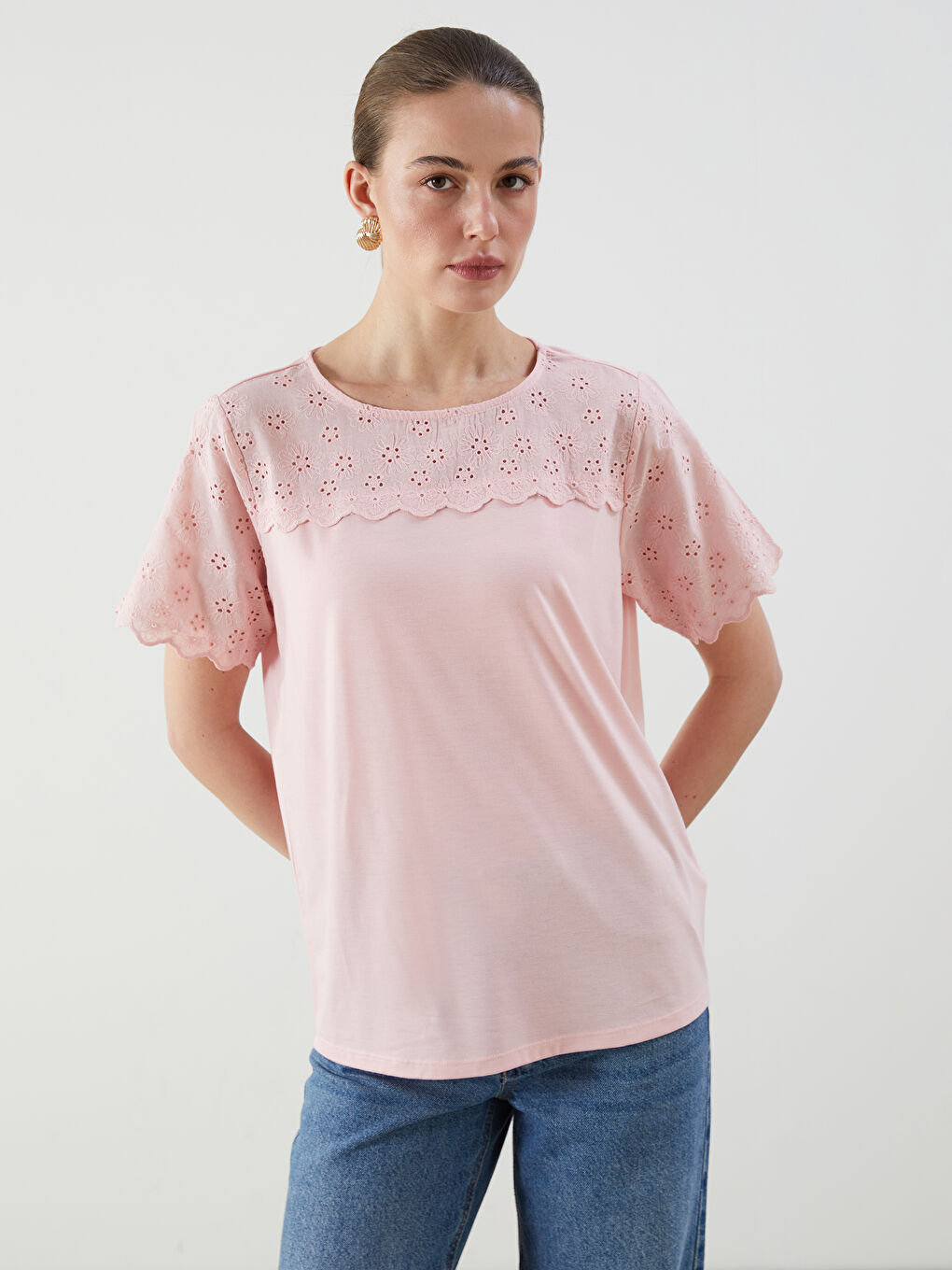 Crew Neck Embroidered Women's Blouse -S5K323Z8-G1W