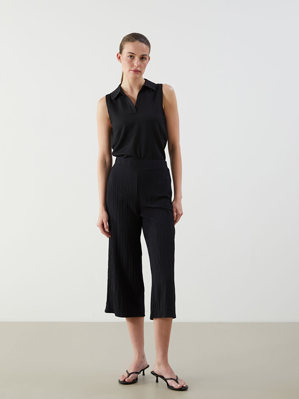 Woman BLACK Capri Trousers -S5K464Z8-CVL