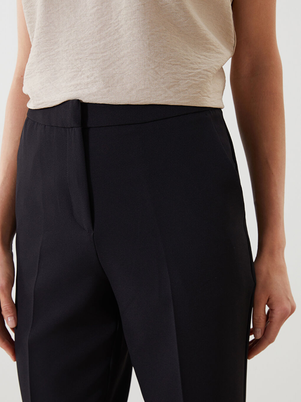 Siyah Standart Fit Kadın Cigarette Pantolon-2