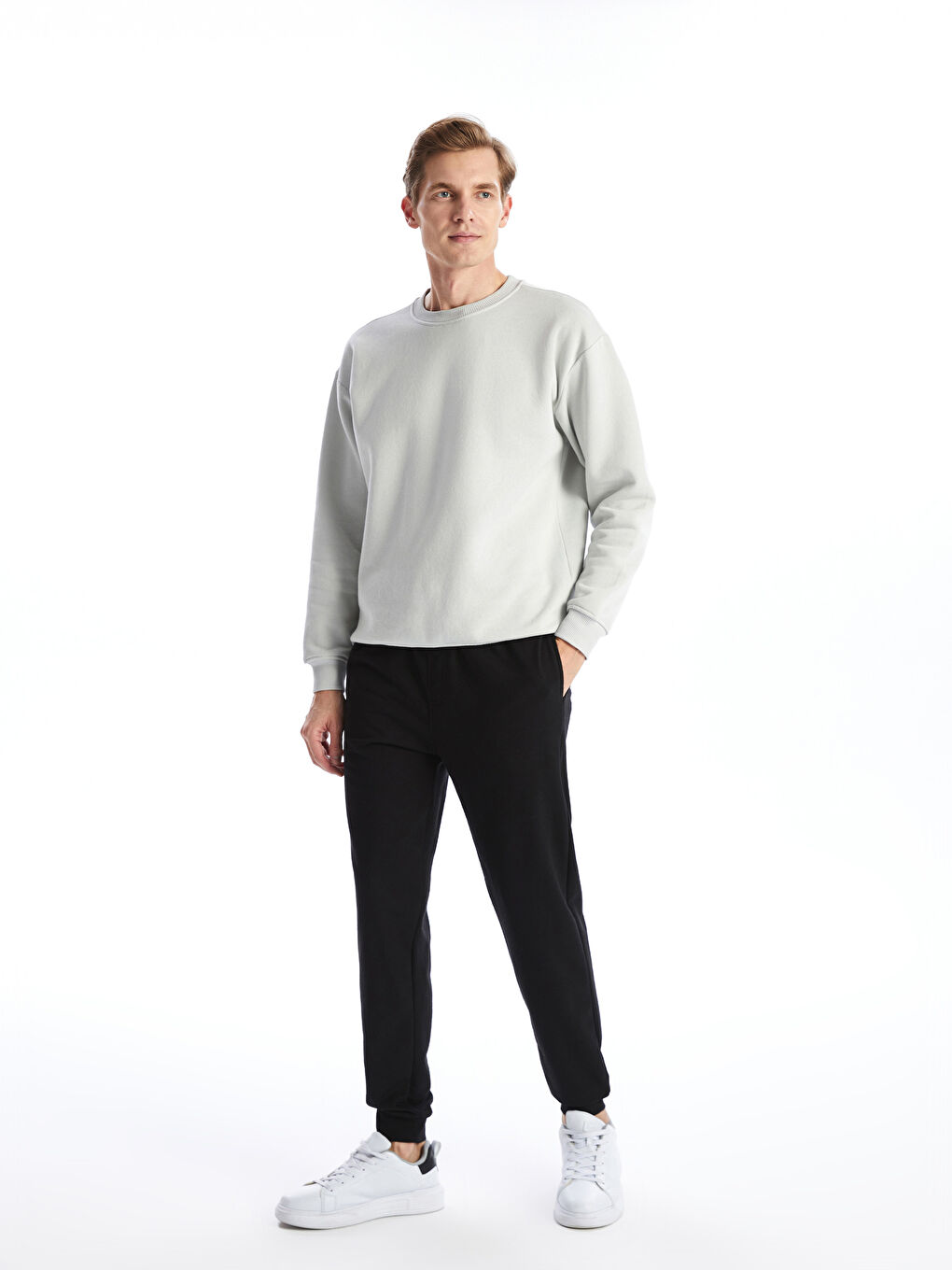 LCWAIKIKI Classic Standard Fit Men's Sweatpants -W52055Z8-CVL