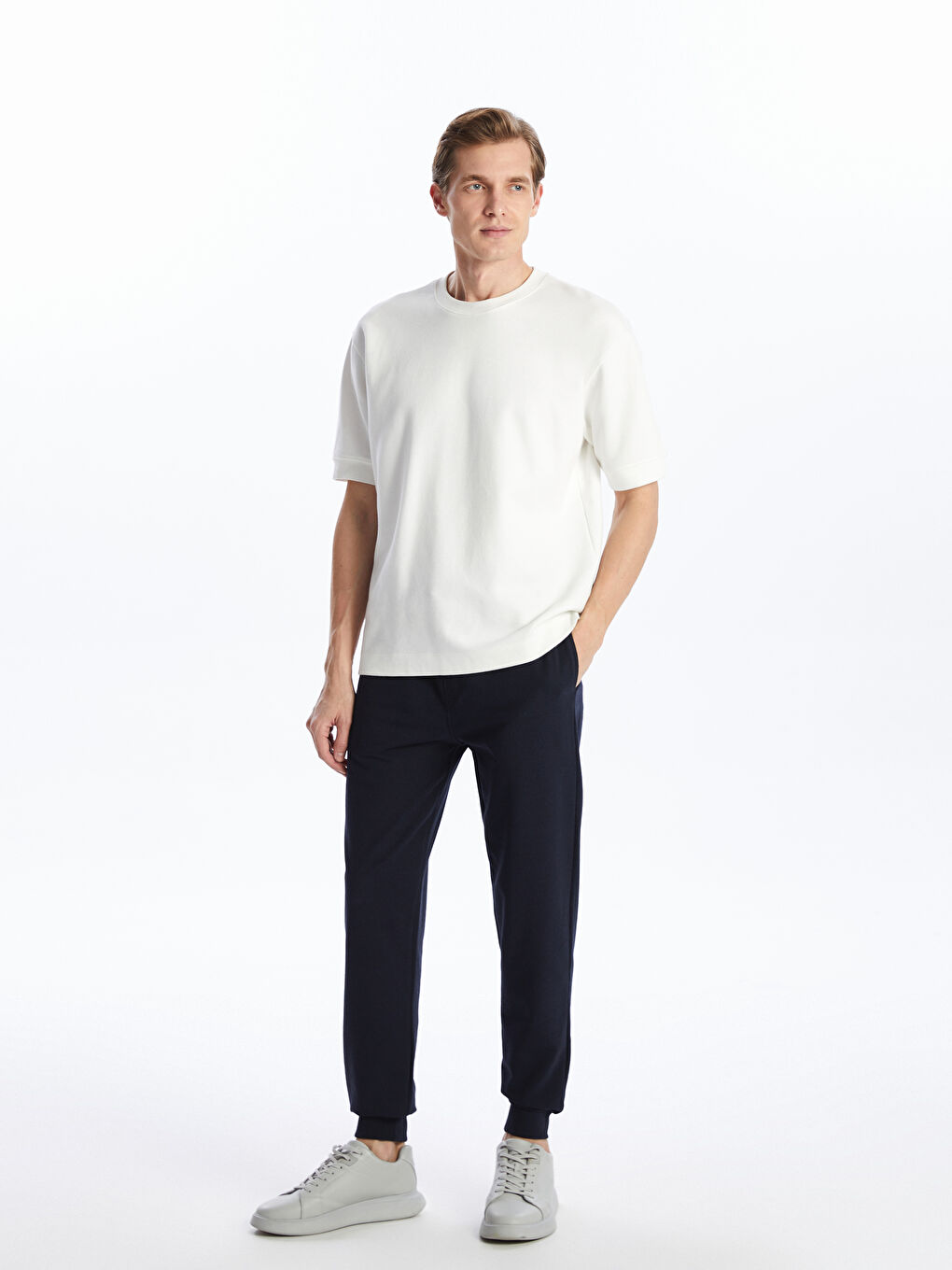 LCWAIKIKI Classic Standard Fit Men's Sweatpants -W52055Z8-RFH