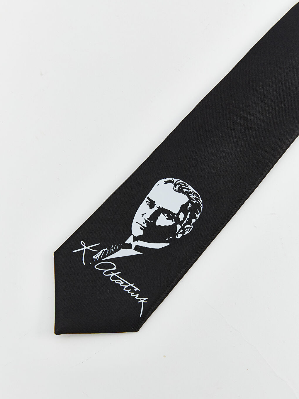 LCW ACCESSORIES Siyah Atatürk Baskılı Erkek Çocuk Kravat - 1
