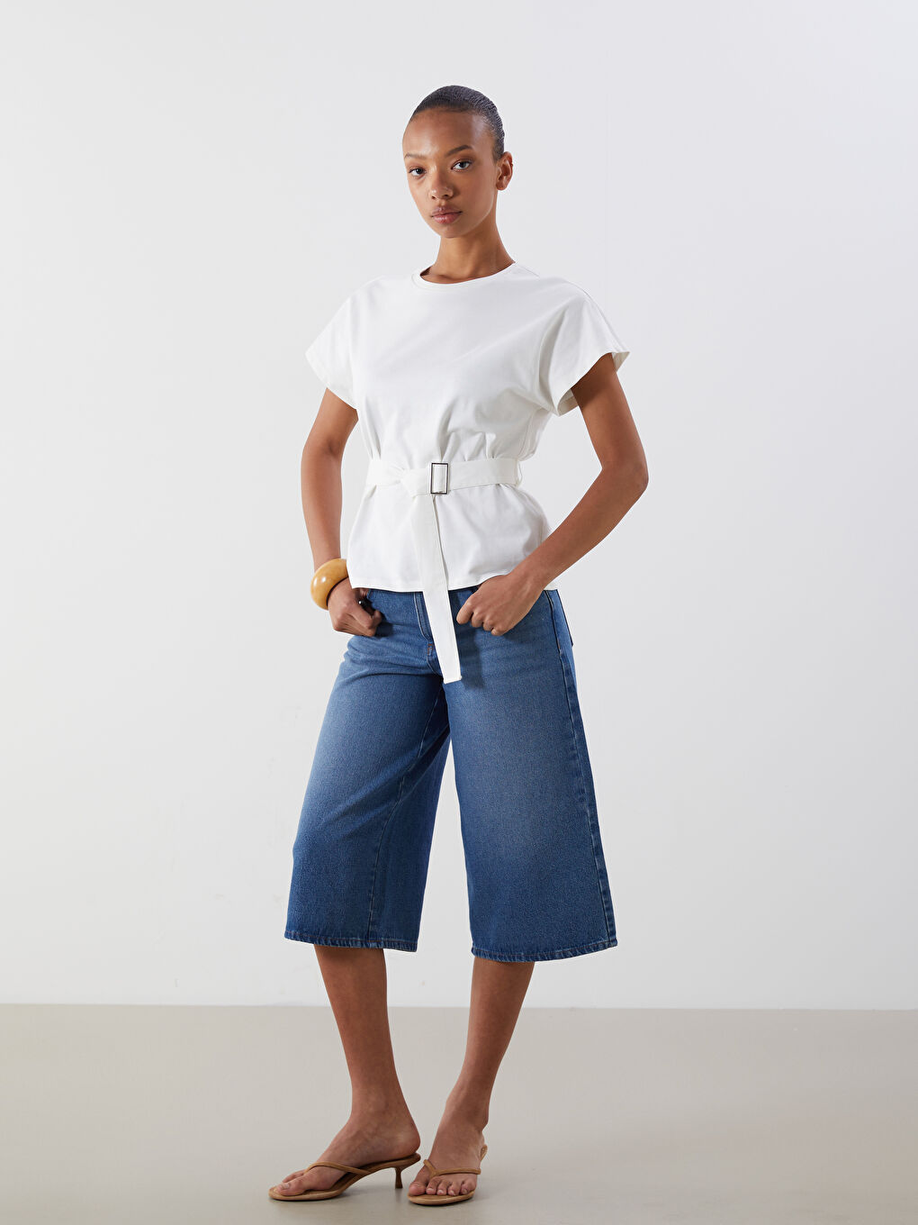 Ekru Bisiklet Yaka Kemerli Bluz-1