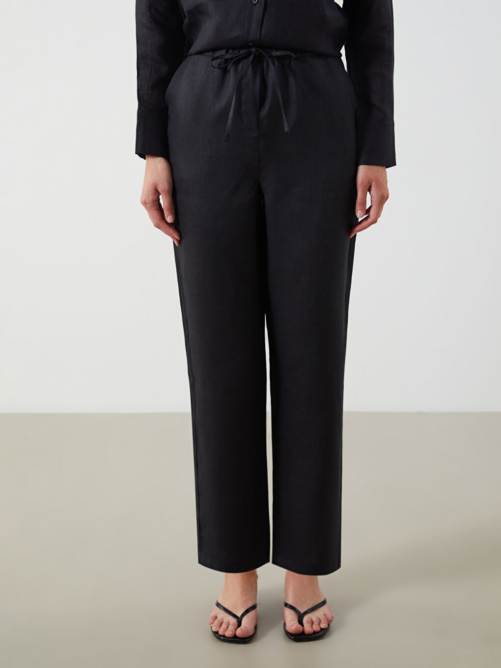 LCWAIKIKI Classic 100% Linen Women's Elastic Waist Trousers -S5K576Z8-CVL