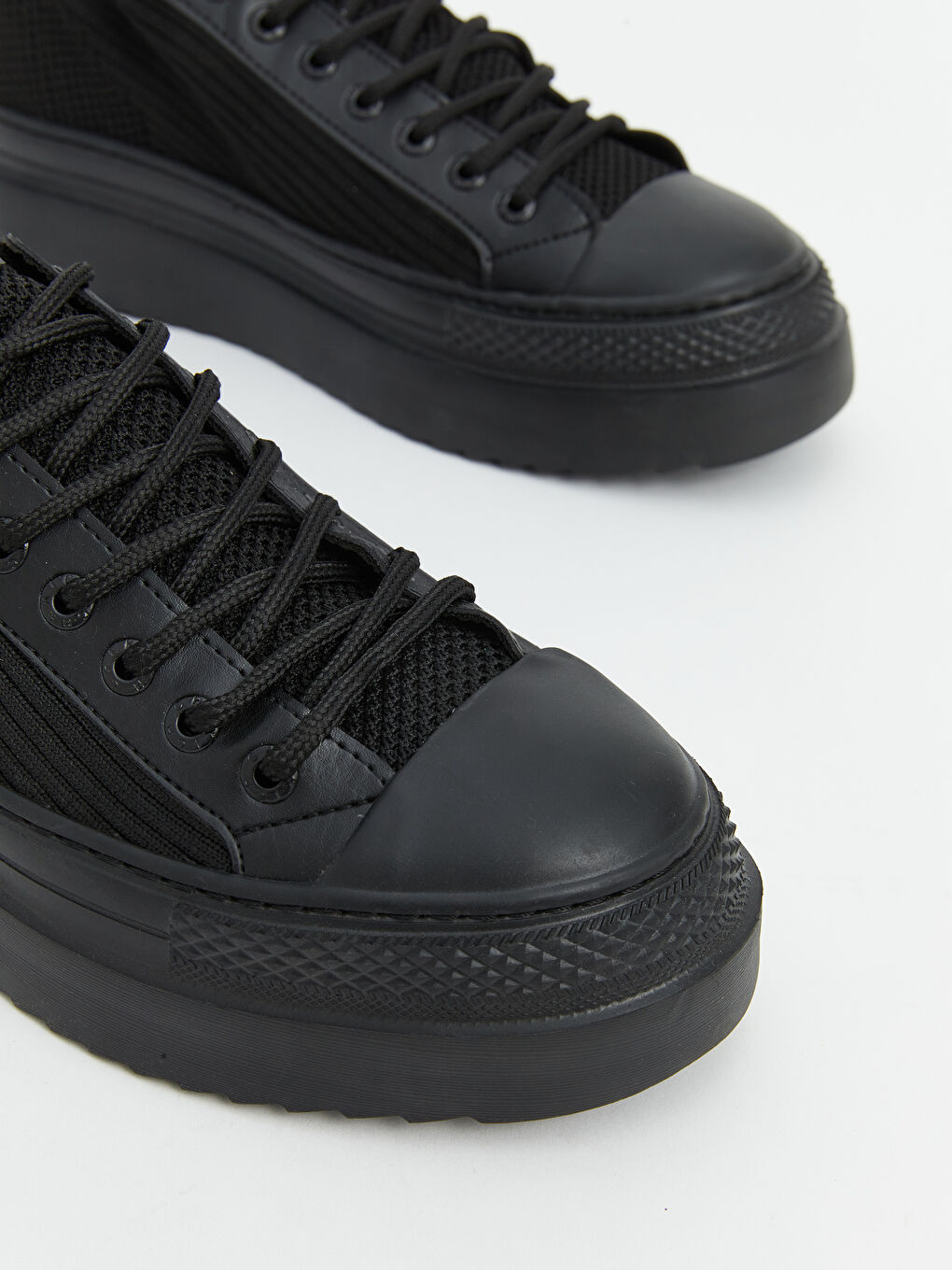 Siyah Bağcıklı Erkek Spor Ayakkabı-2