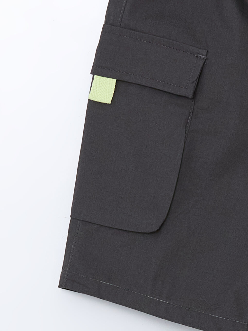 شورت للأولاد بخصر مرن وجيوب-2