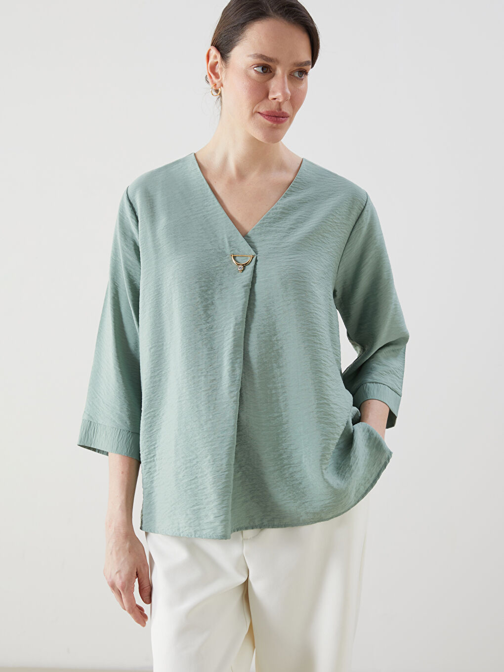 Yeşil V Yaka Kadın Bluz