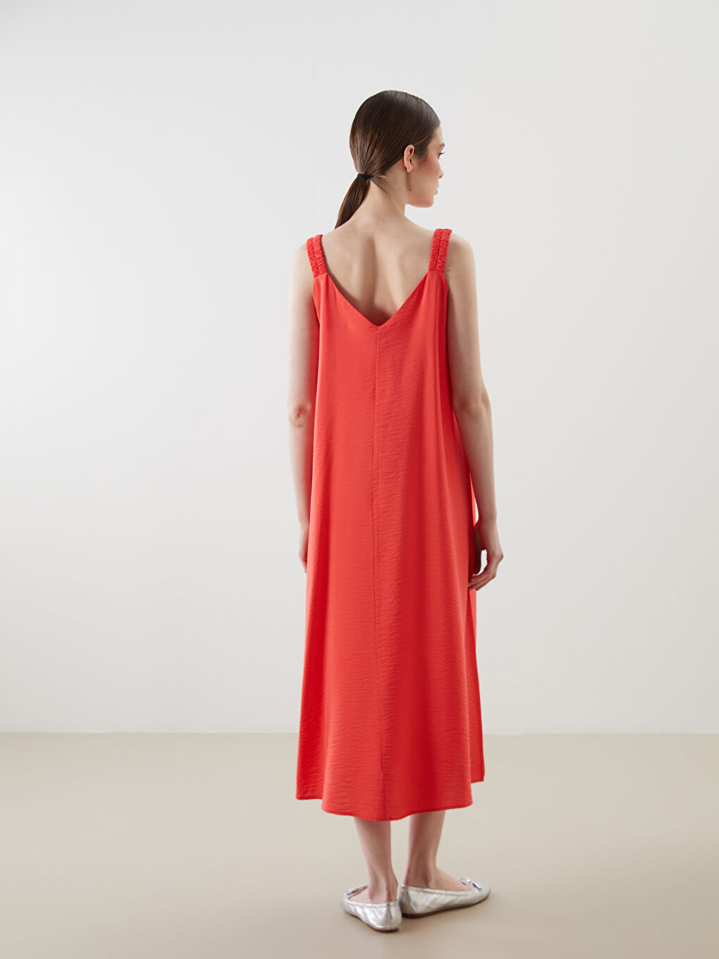 Woman RED Dress -S5K733Z8-GPU