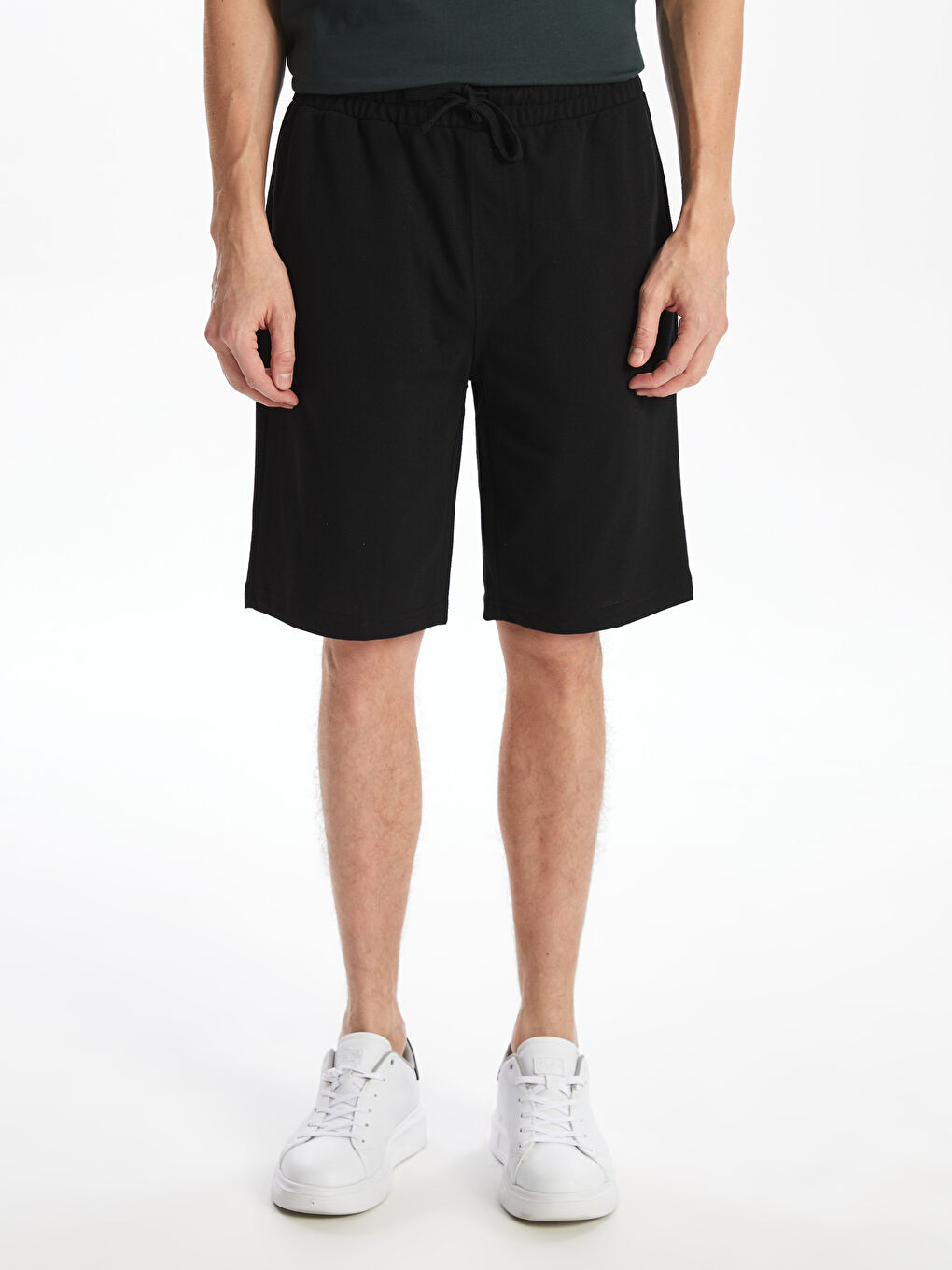 Siyah Standart Kalıp Pike Erkek Şort-2