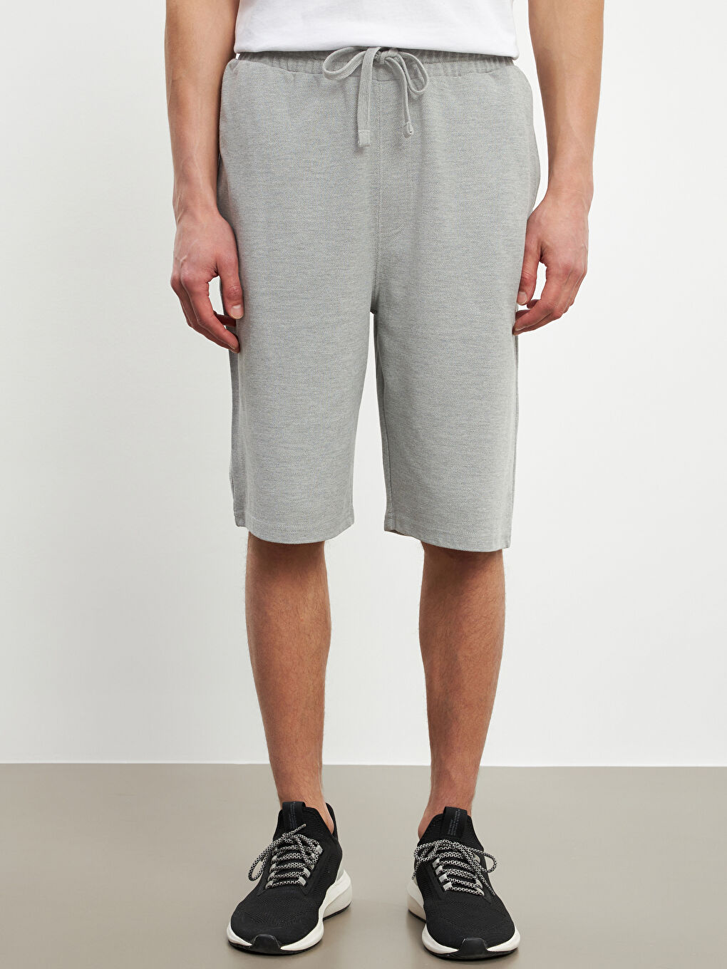 Gri Standart Kalıp Erkek Şort-1