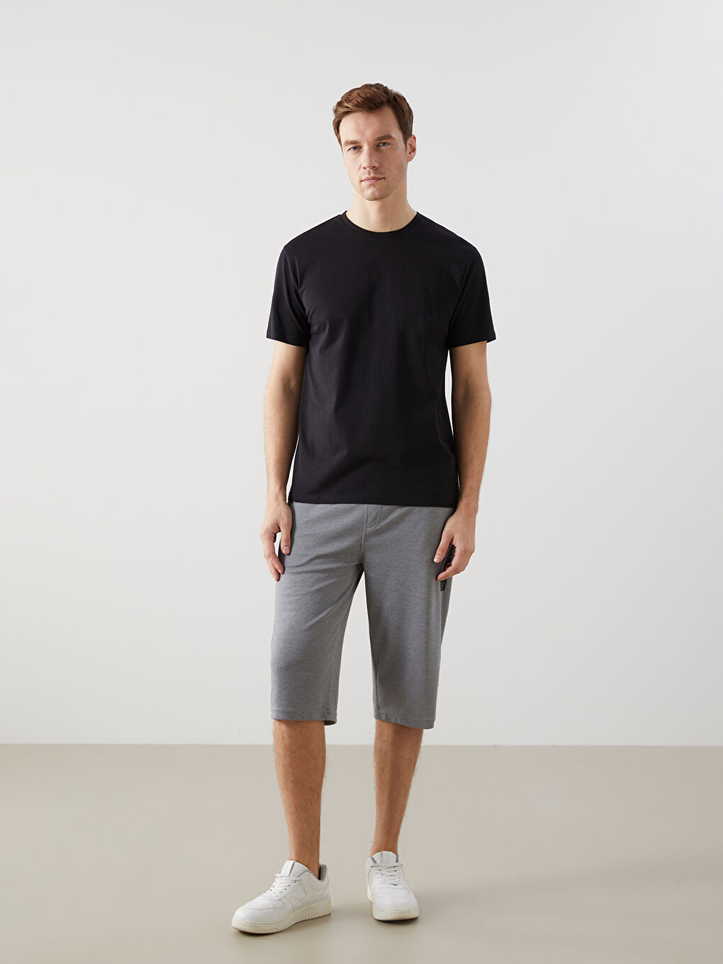 Gri Standart Kalıp Erkek Bermuda Şort