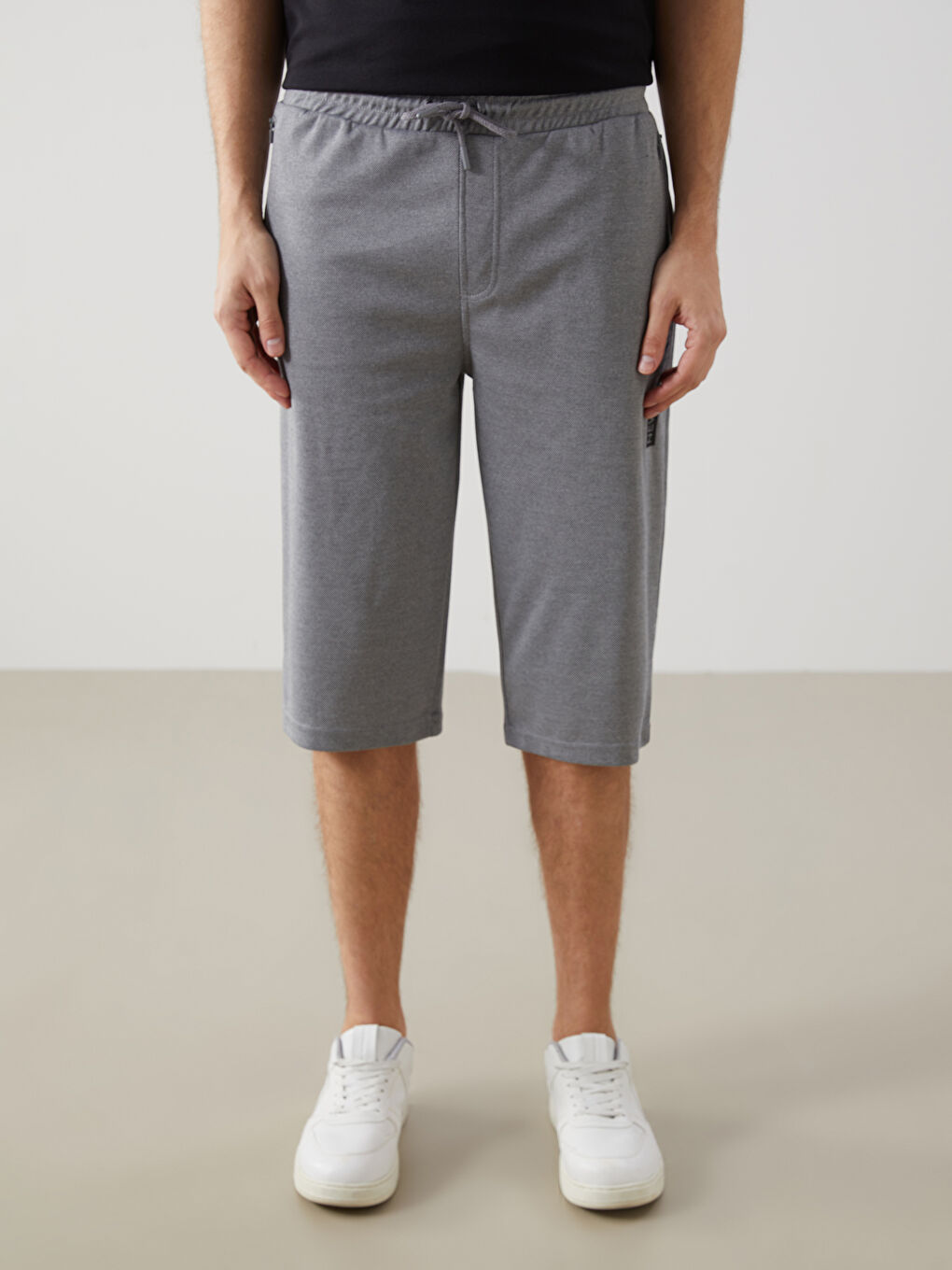 Gri Standart Kalıp Erkek Bermuda Şort-3