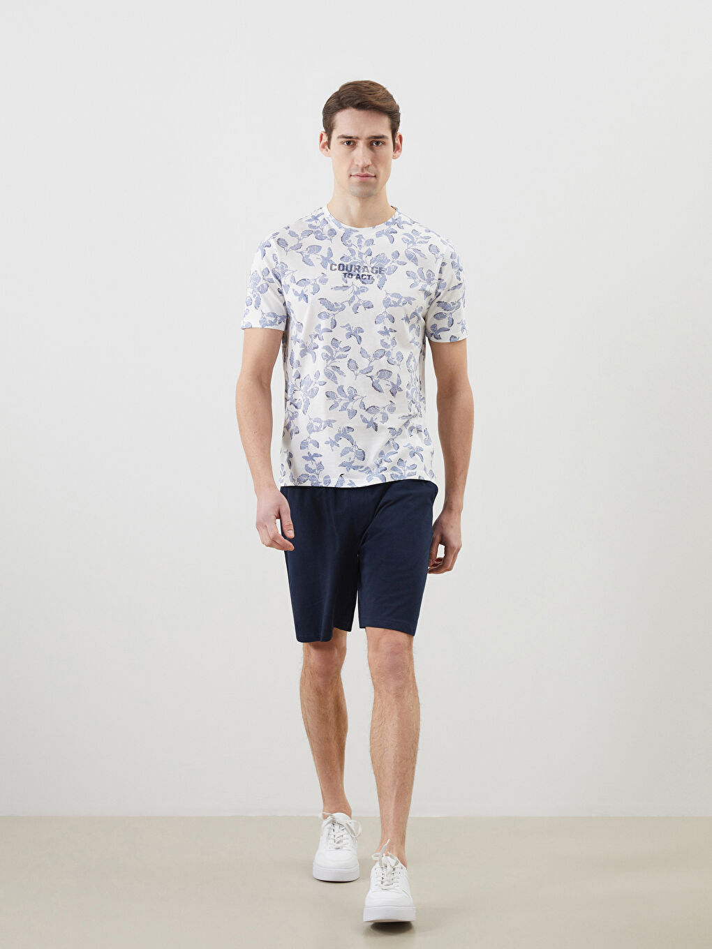 LCWAIKIKI Classic Standard Fit Men's Shorts -W52204Z8-DWP