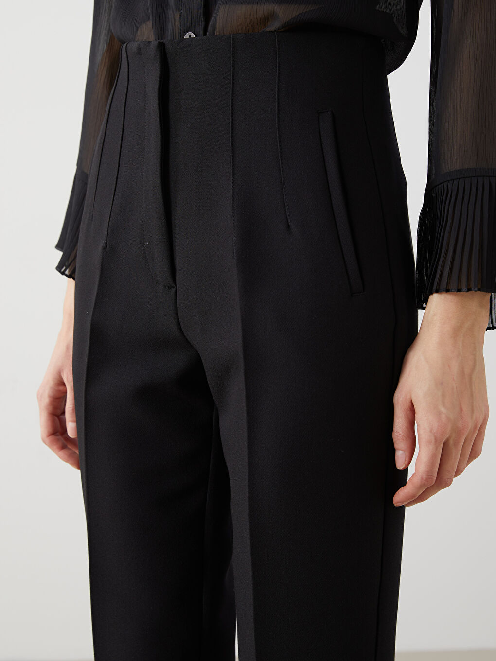 Standard Fit Women's Cigarette Trousers -S5K743Z8-CVL
