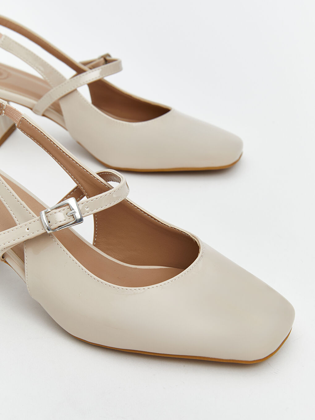 Bej Deri Görünümlü Kadın Topuklu Ayakkabı-2