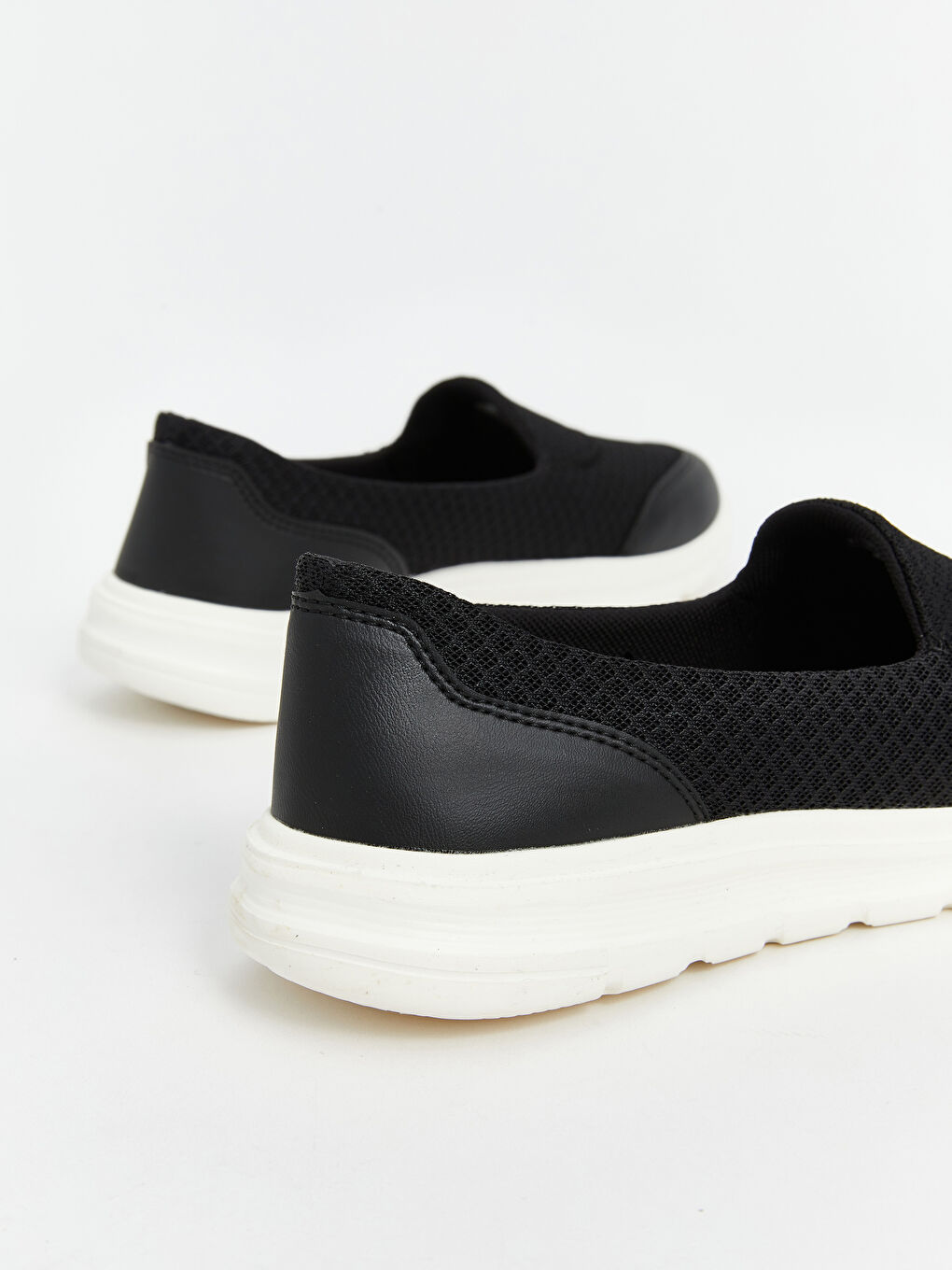 Siyah File Detaylı Kadın Spor Ayakkabı-4