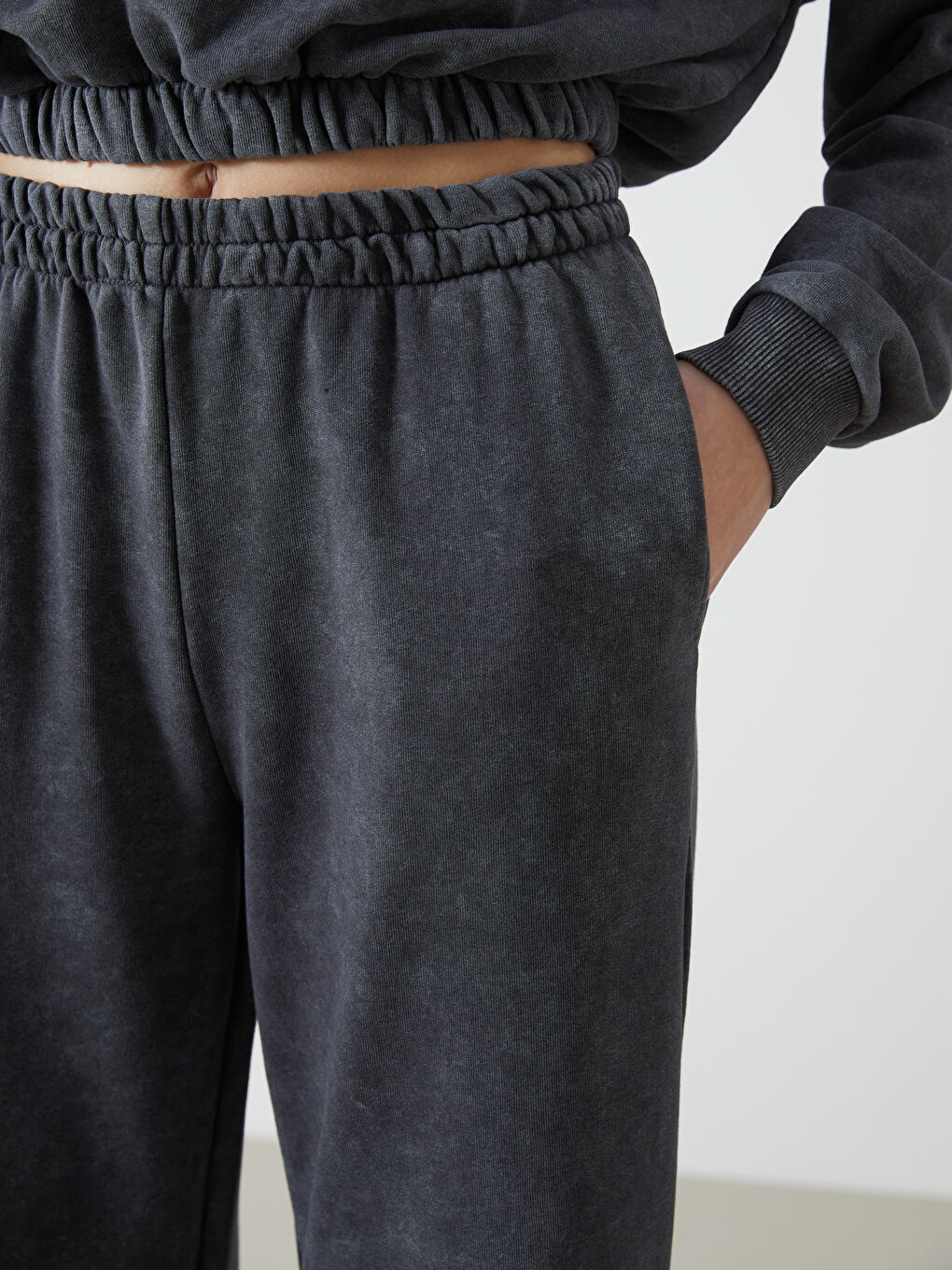 Women's Sweatpants with Elastic Waist -S5K821Z8-DC4